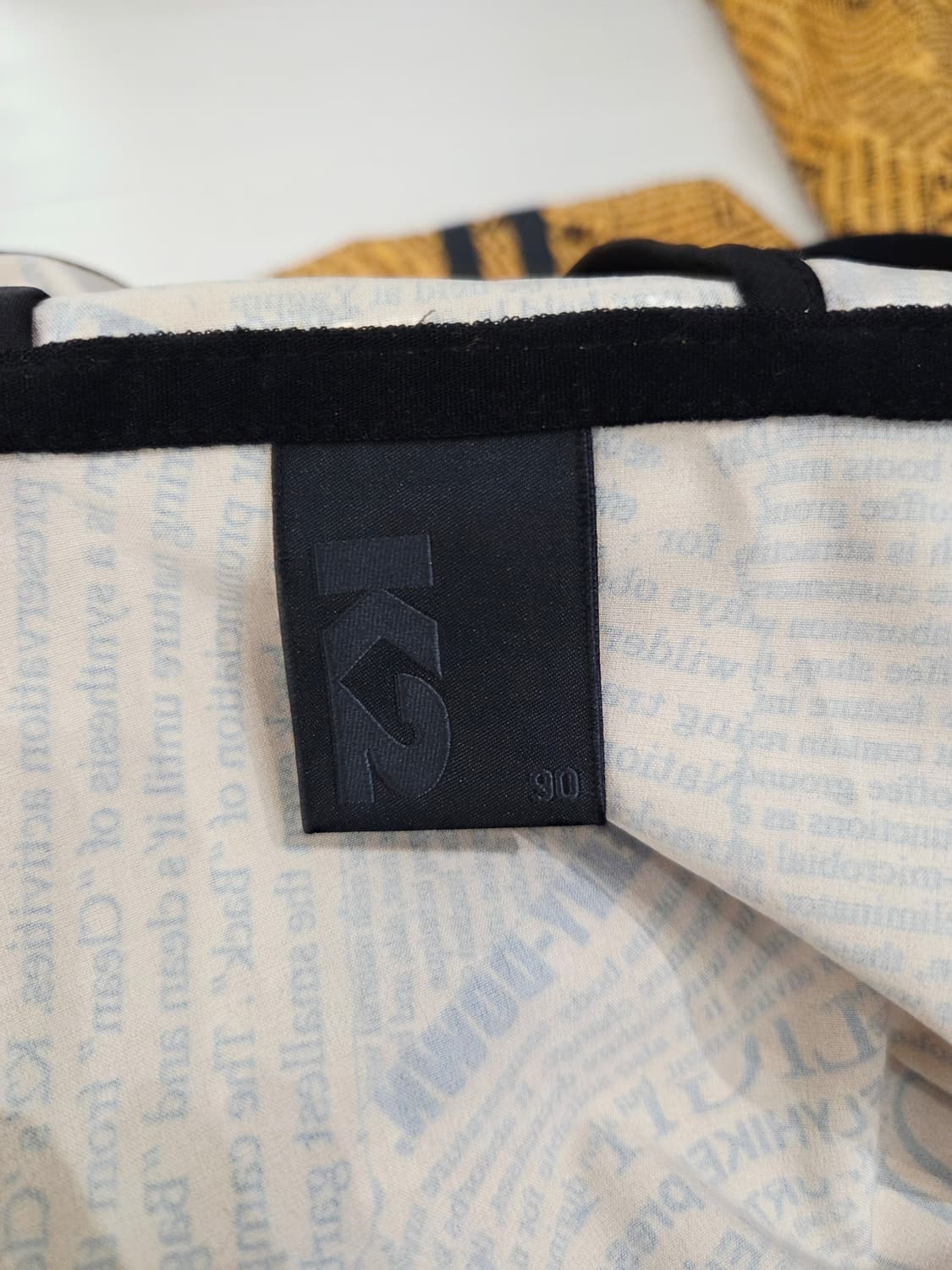 K2 뉴스페이퍼 프린팅 바람막이 후드 자켓_90 상품이미지6