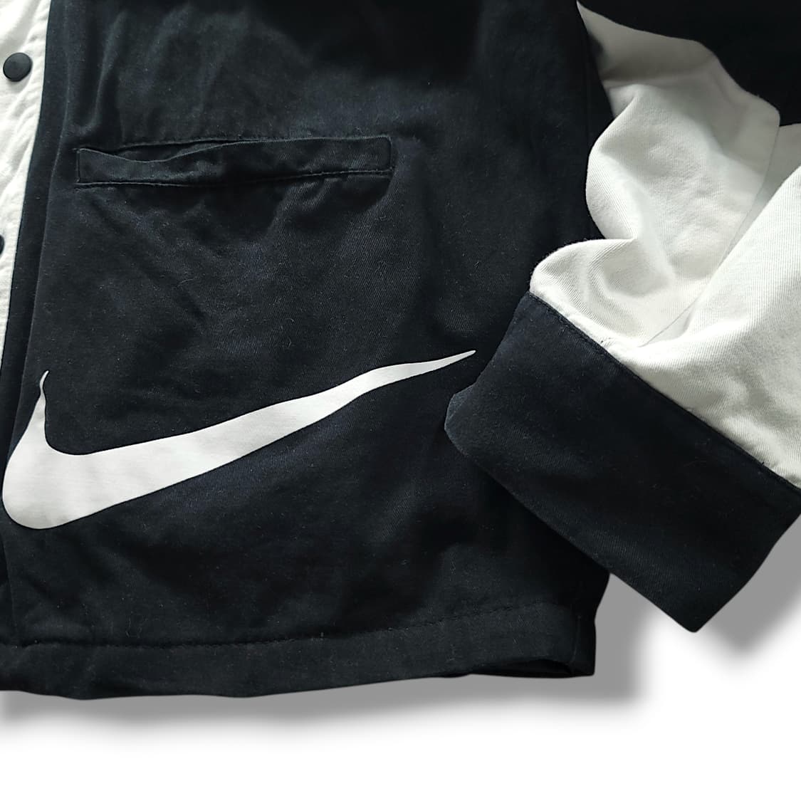 [L] 나이키 에어포스원 블랙&화이트 올드스쿨 유틸리티 자켓 상품이미지7