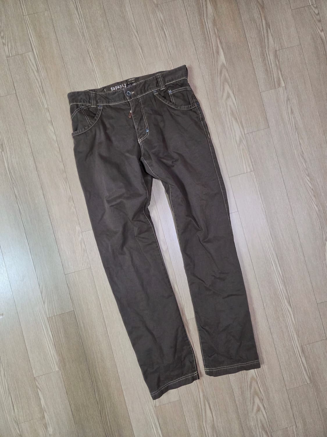 나파피리 브라운 스티치 스트레이트 핏 코튼 팬츠 상품이미지3