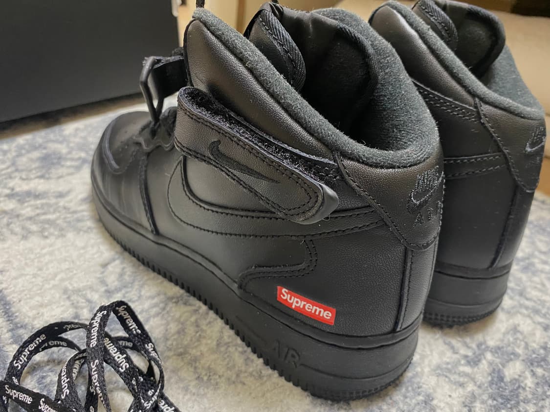 나이키 슈프림 에어포스 미들 블랙 6(240)사이즈 상품이미지3