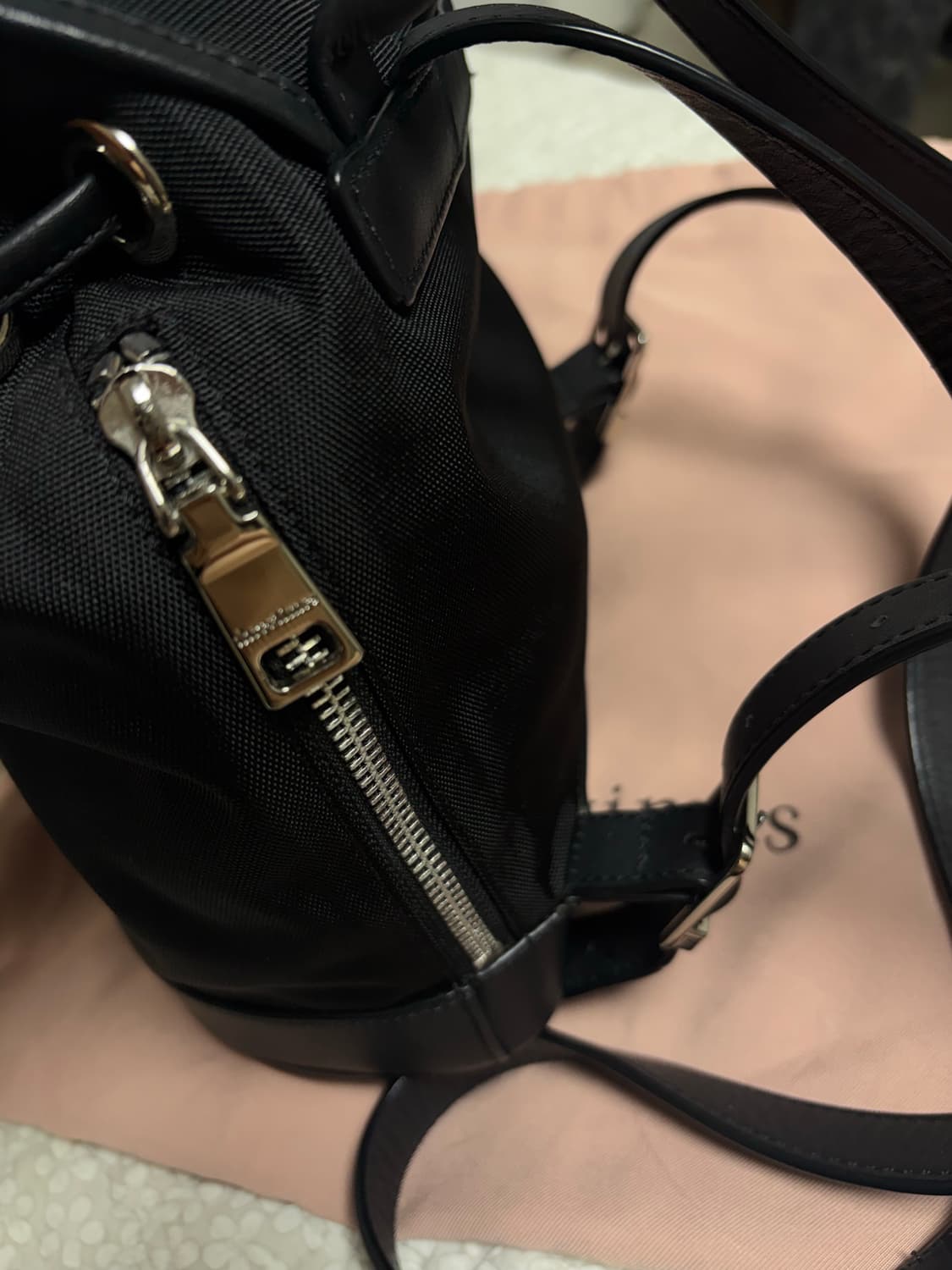 쓰리타임즈 아콘 블랙 백팩 상품이미지5