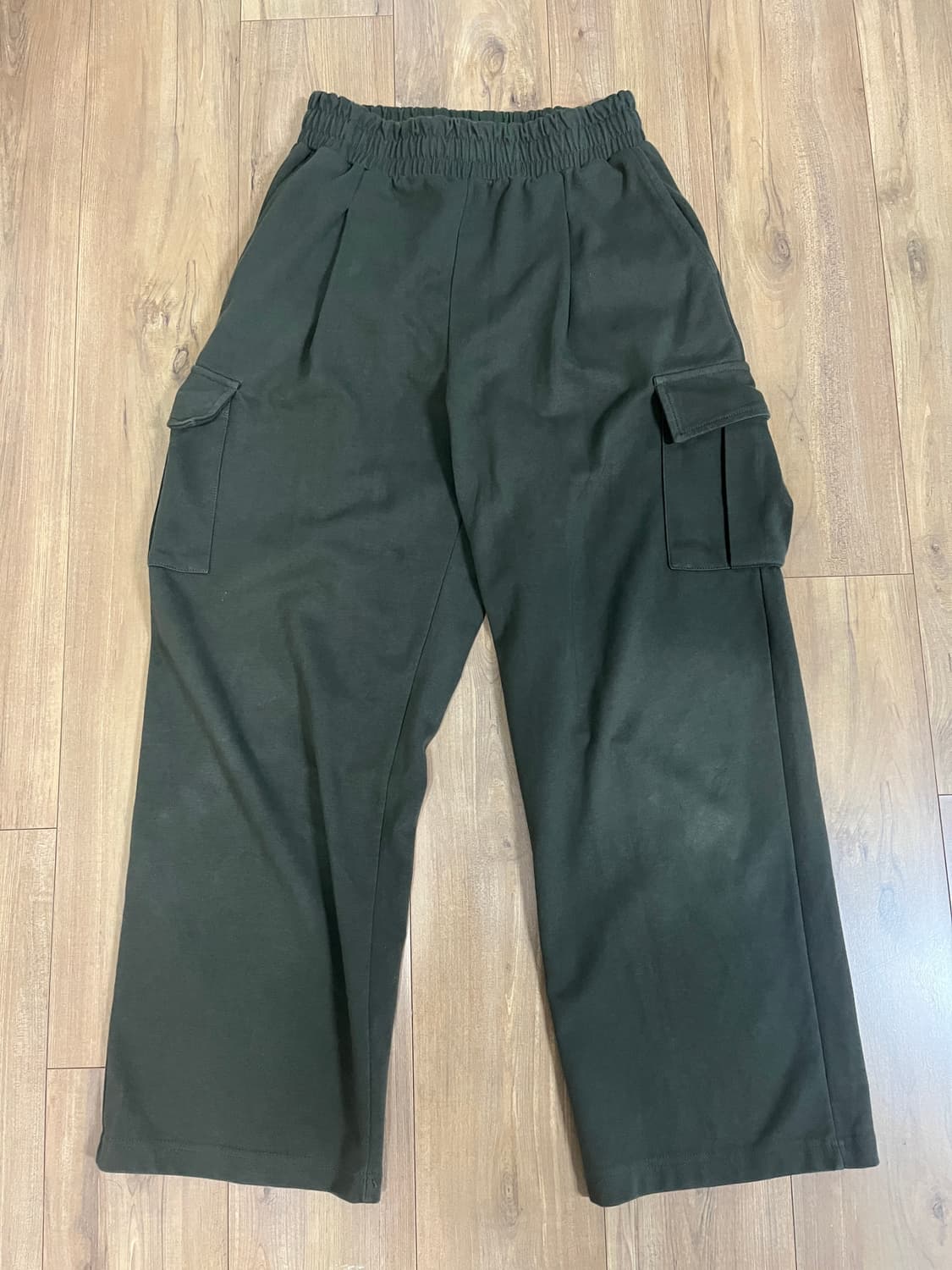 카키색 스웻팬츠 상품이미지1