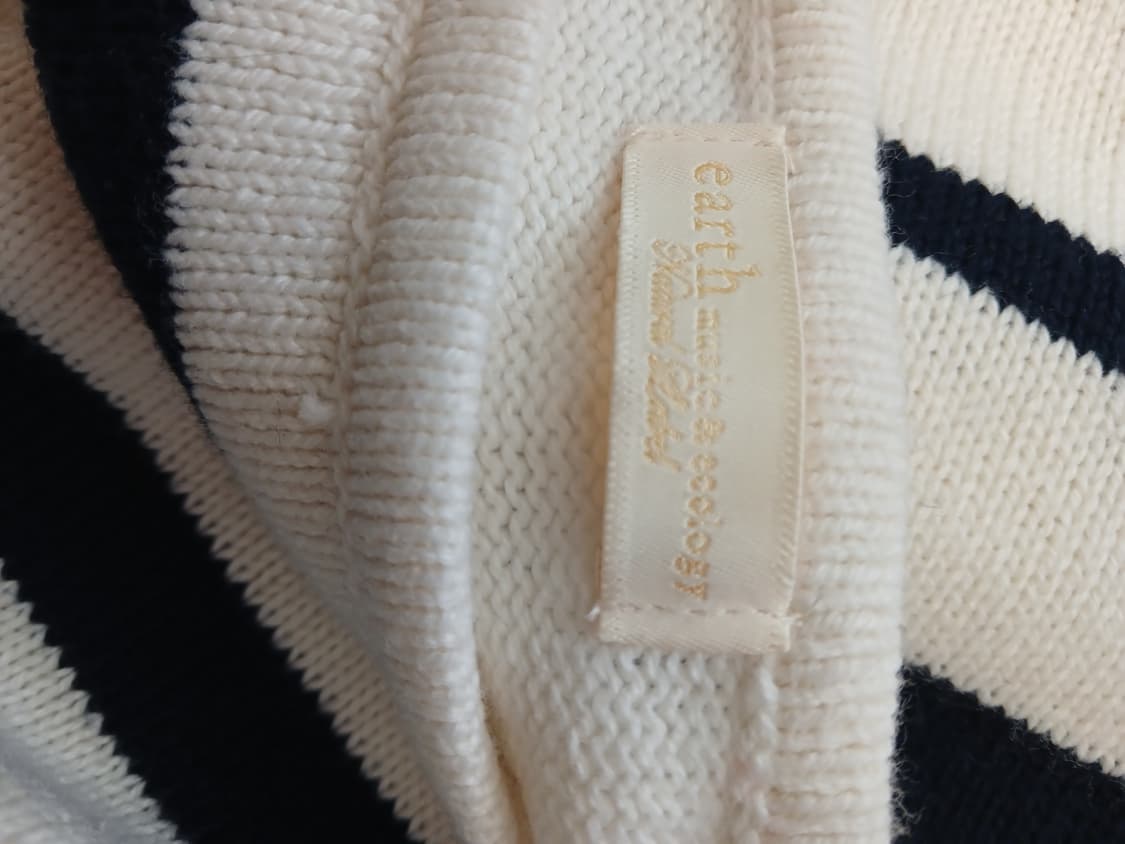 Earth music 줄무늬 니트  상품이미지3