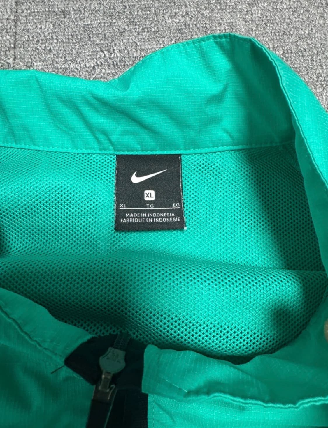 20-21 바르셀로나 우븐 트랙 자켓 XL(110)사이즈 팝니다 상품이미지3