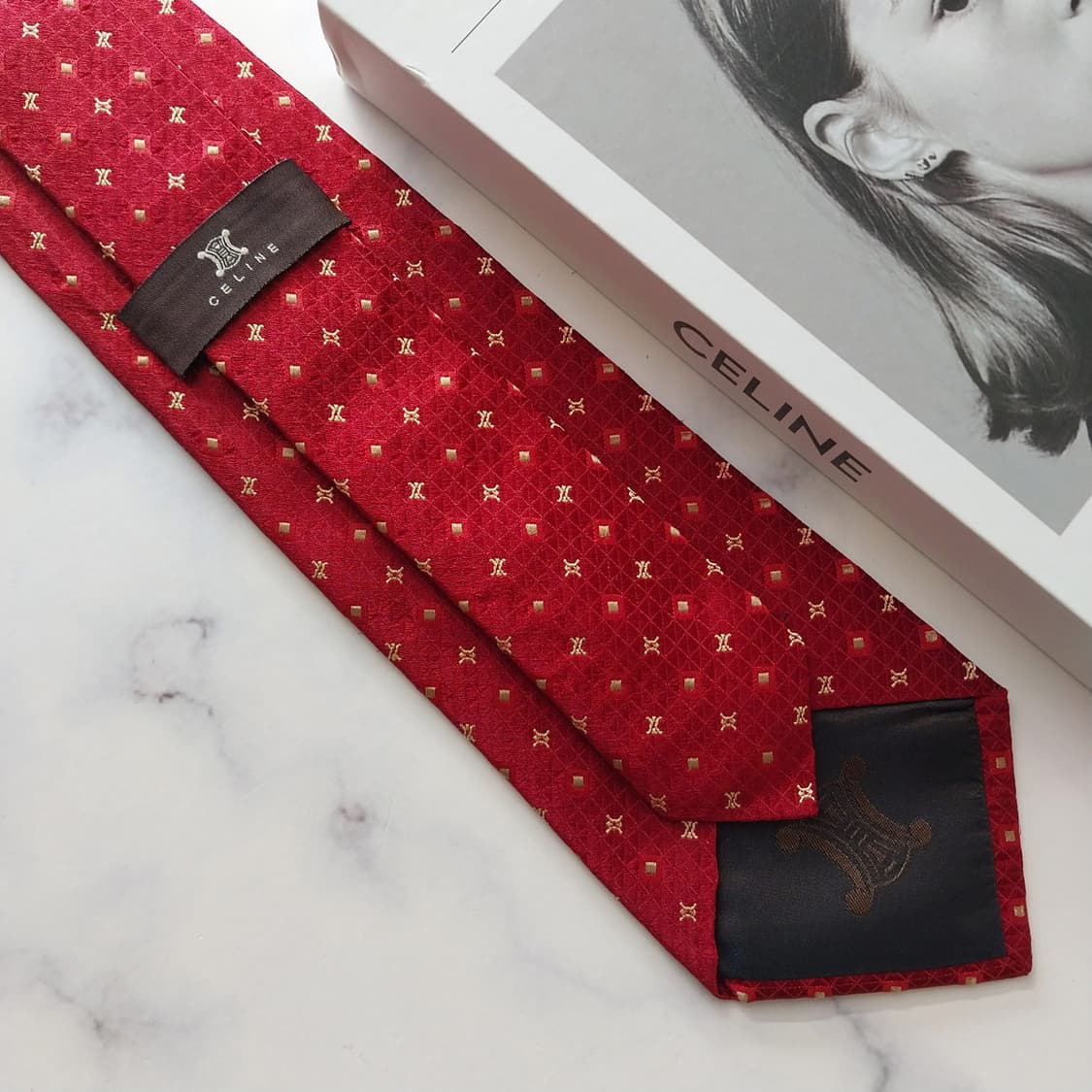 셀린느 실크 와인 트리오페 자카드 넥타이 9.2cm A+등급 K1560
 상품이미지9