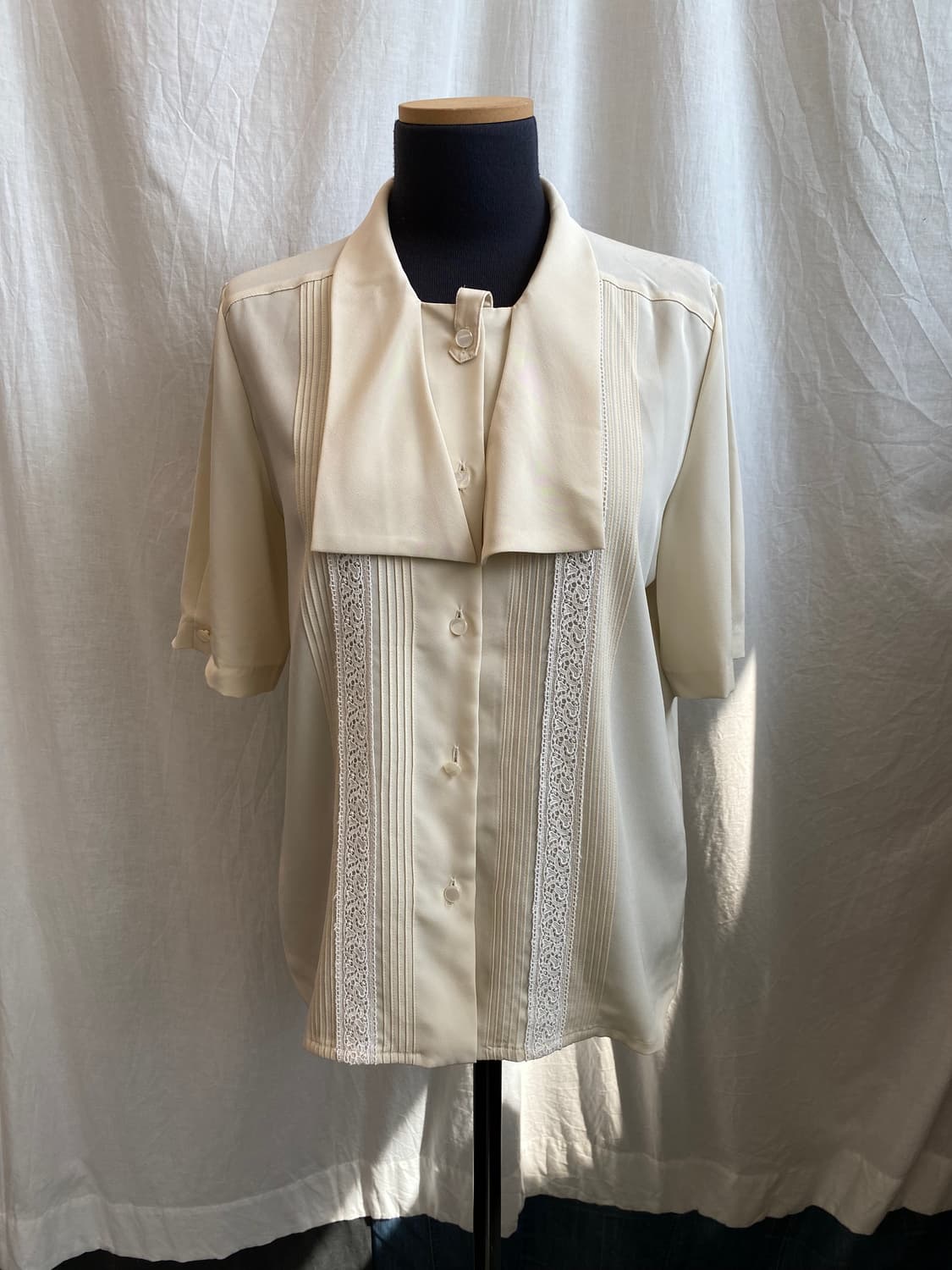 베이지 반팔 블라우스(M-L) 상품이미지1