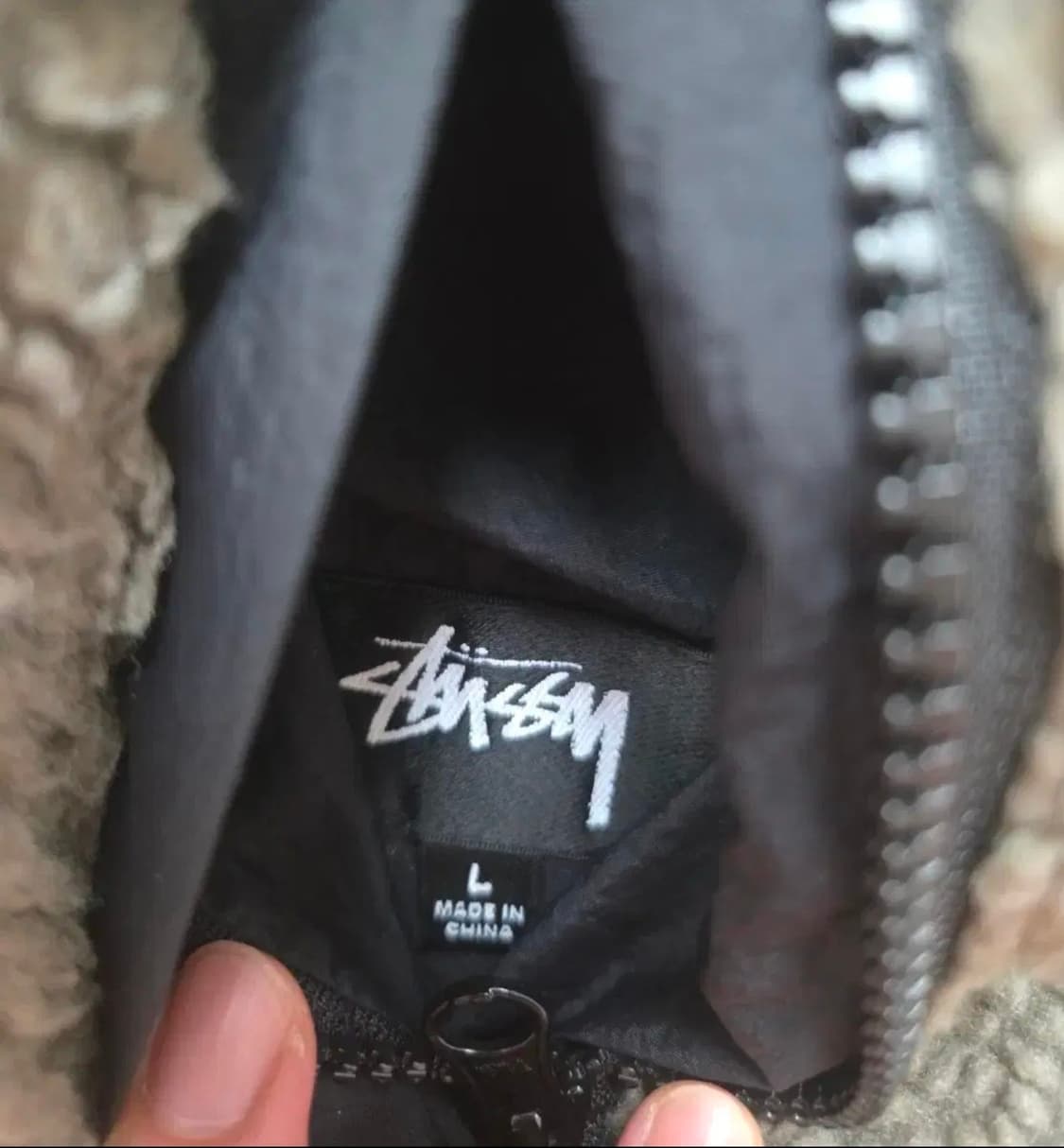 스투시 쉐르파 리버시블 베스트 스톤 L 상품이미지3