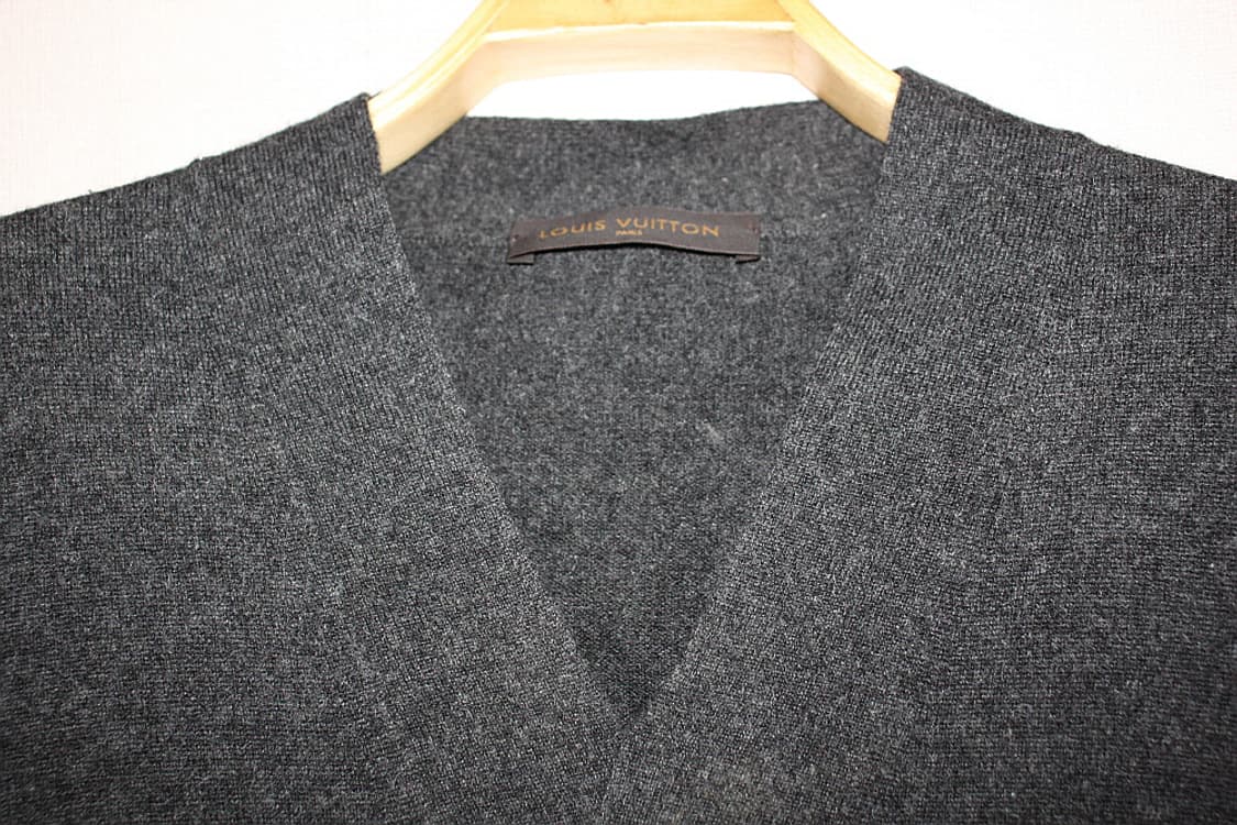 Louis Vuitton 루이비통 케시미어 V넥니트(우리100) 상품이미지5