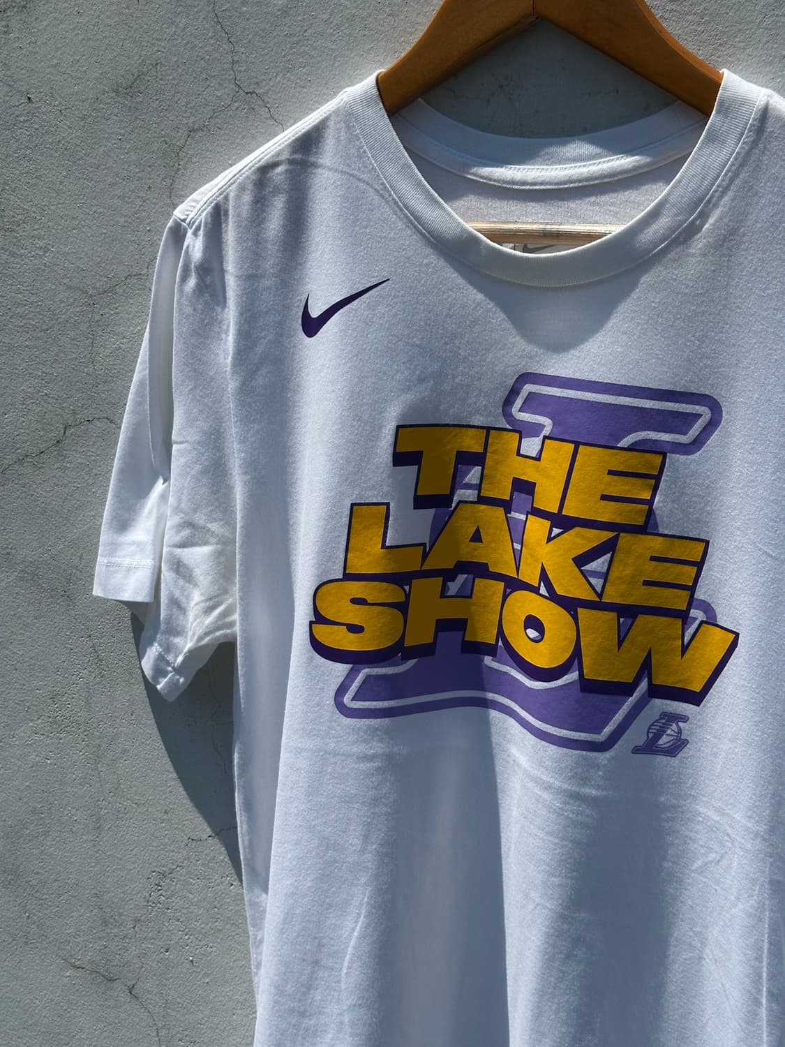 [S] 나이키 The lake show 화이트 반팔 티셔츠 상품이미지5
