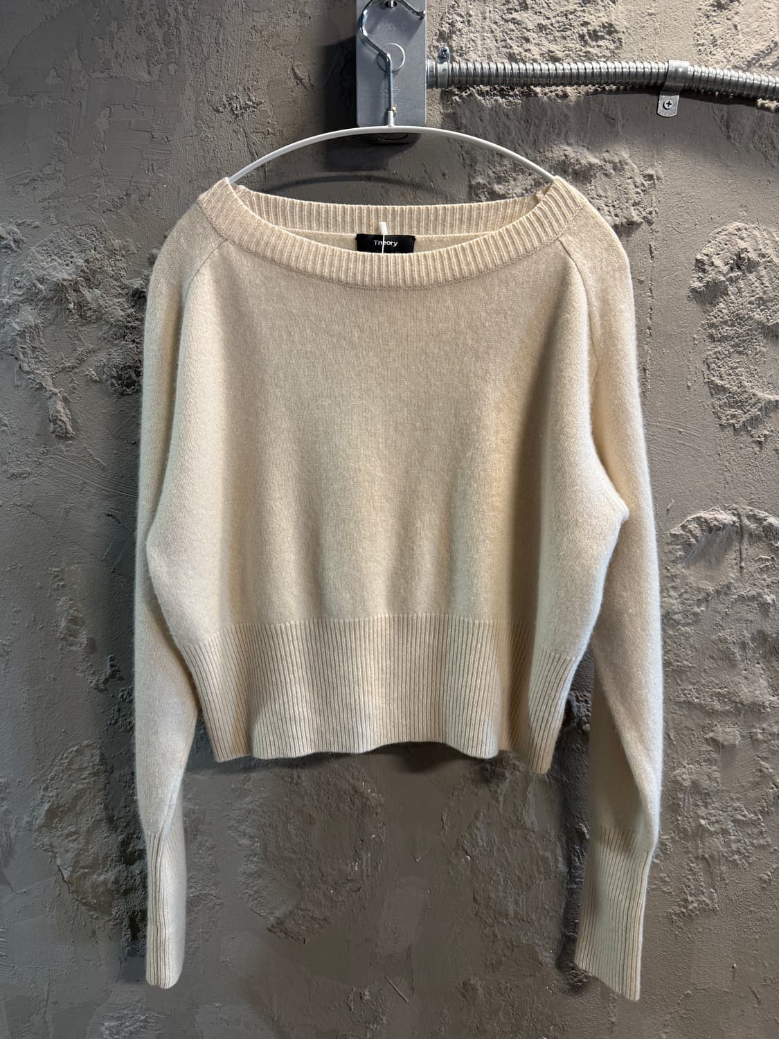 띠어리 캐시미어 크롭 니트 P (44-55) 상품이미지1