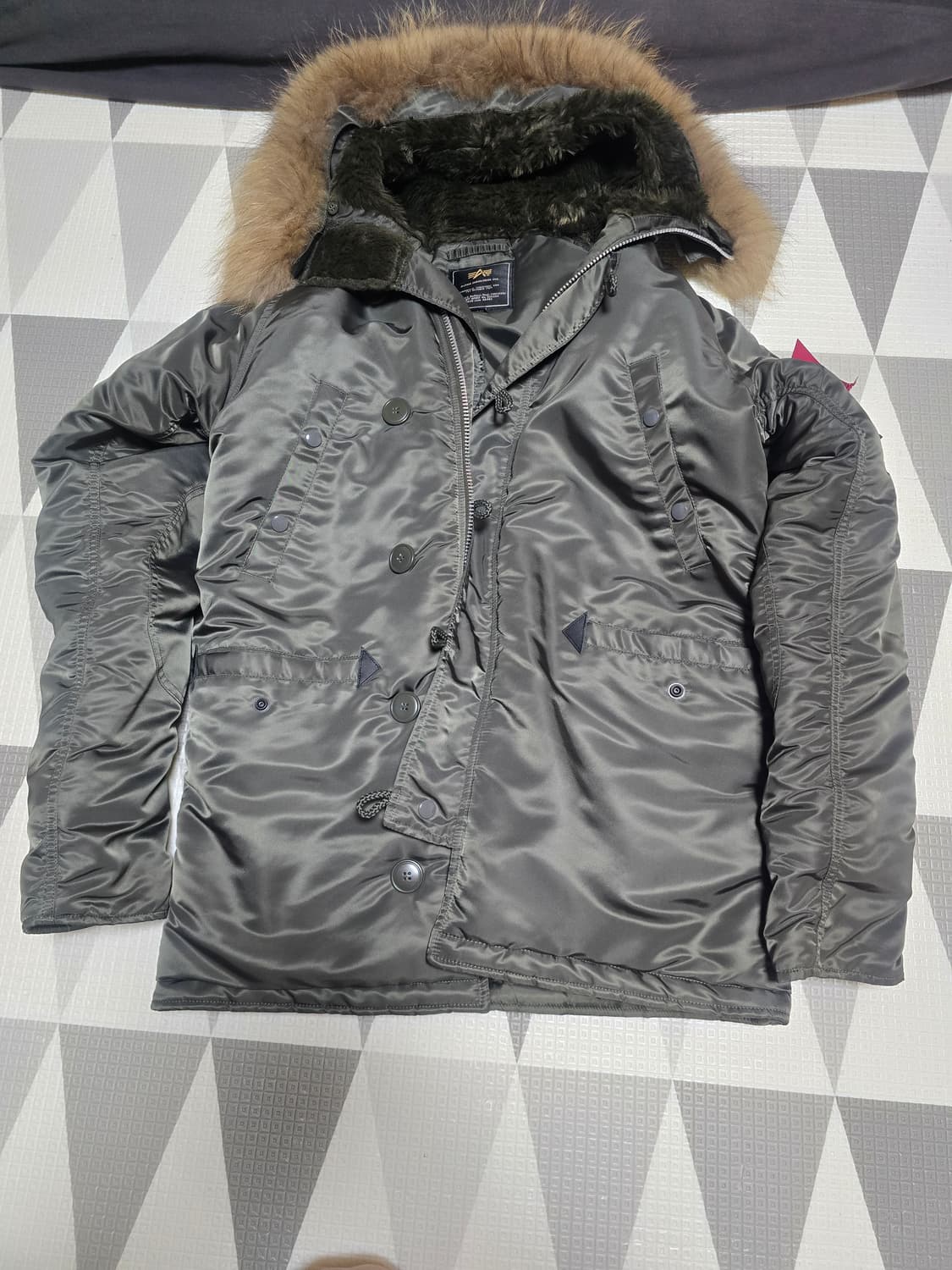 알파인더스트리 n3b 라쿤털 파카  L 카키 상품이미지1