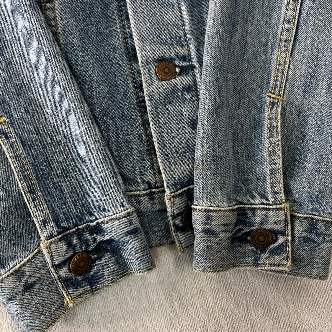 100 리바이스 투포켓 연청 데님 자켓 상품이미지5