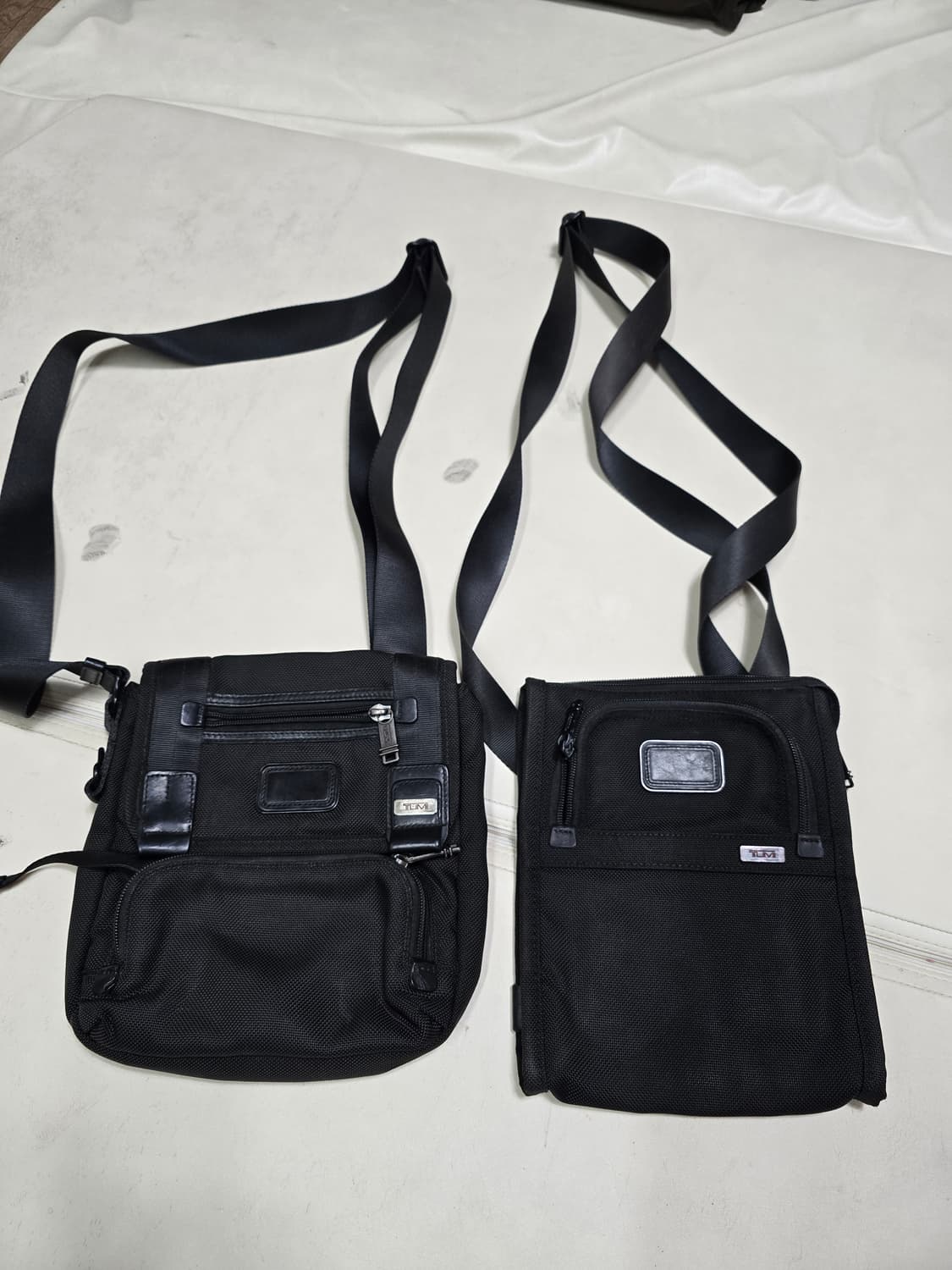 투미 크로스백 메신저백 상품이미지3