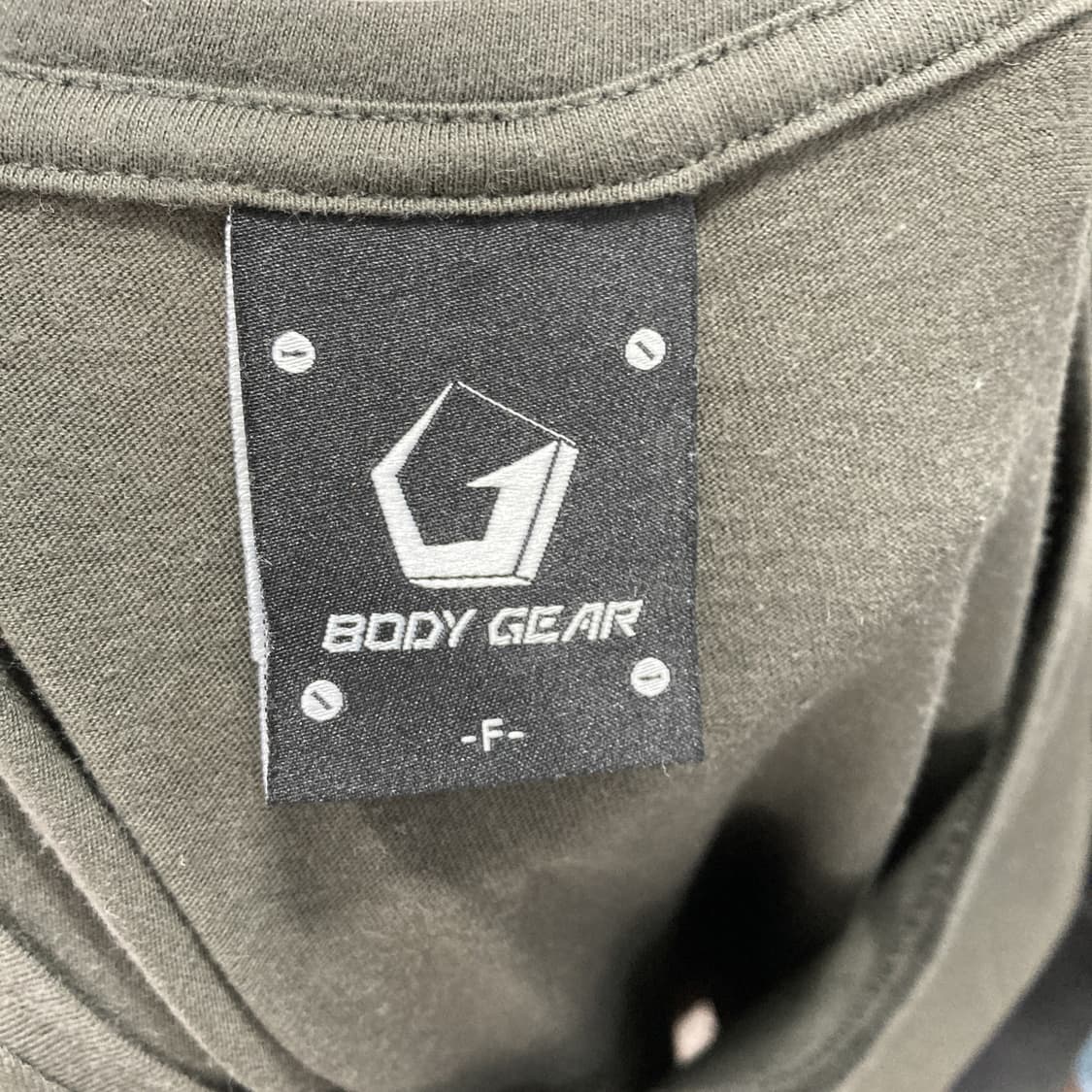 BODYGEAR 여성 롱반팔 카키 F 상품이미지4