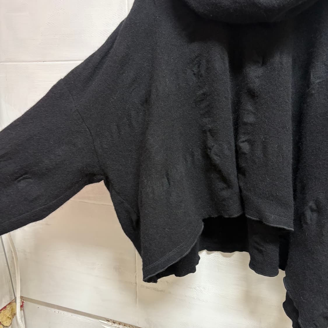 E-clat 울 블랙 터틀넥 언발루즈핏 탑 (Made in JAPAN) 상품이미지7