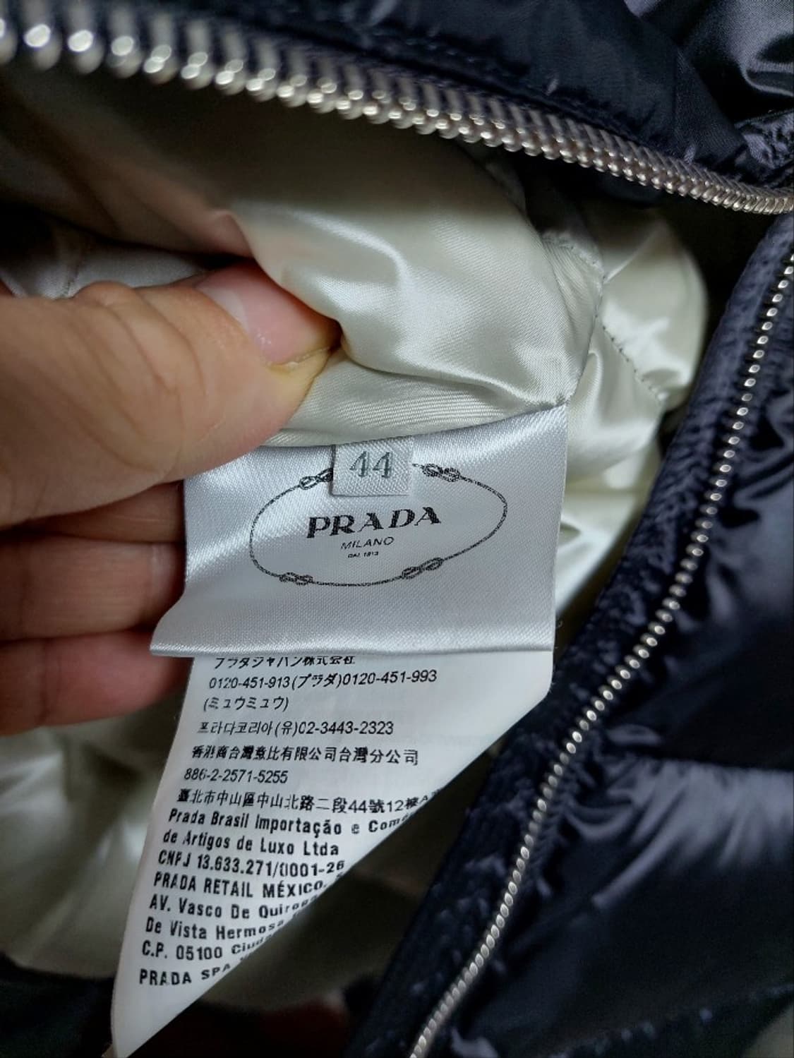 프라다 블랙 패딩 점퍼 44사이즈 상품이미지7