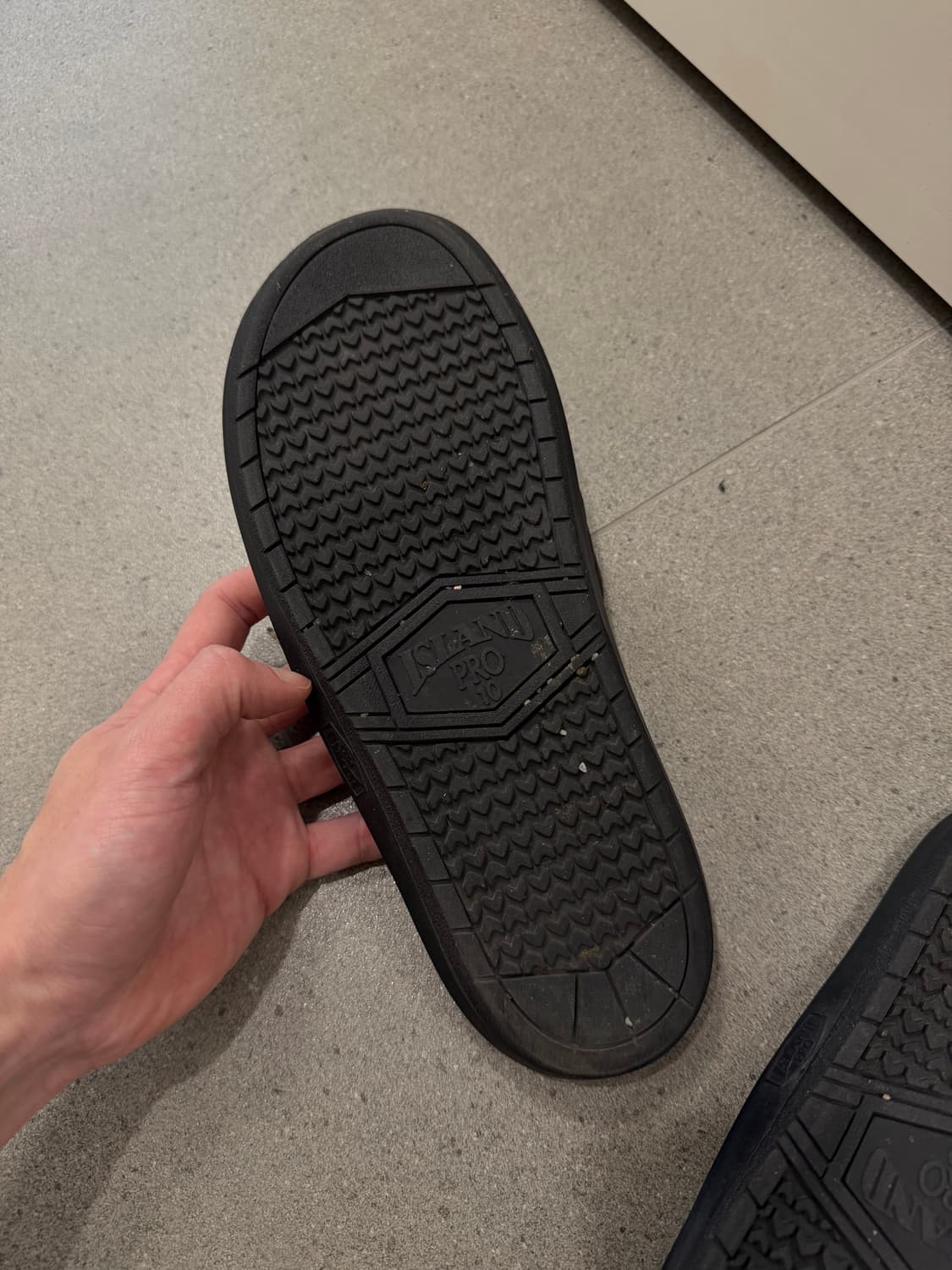 아일랜드 슬리퍼 클래식 레더 블랙 상품이미지4