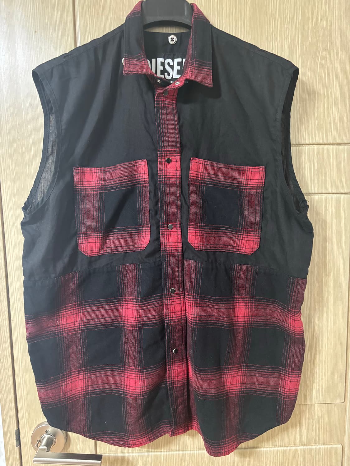 디젤 레드 체크 베스트 상품이미지1