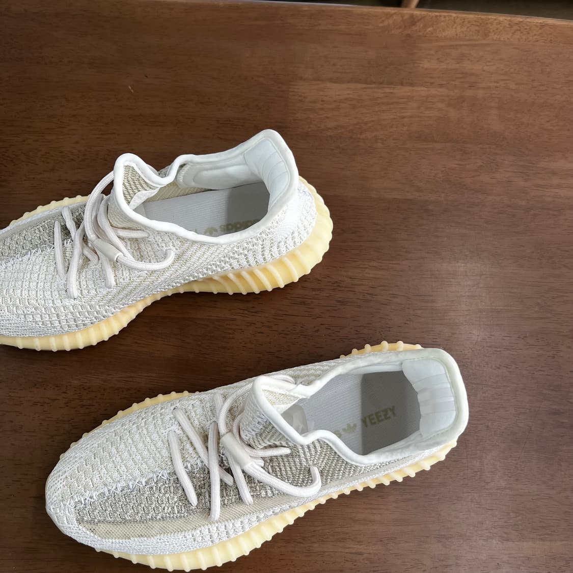 이지부스트 350 v2 내츄럴 265mm 새상품 상품이미지3