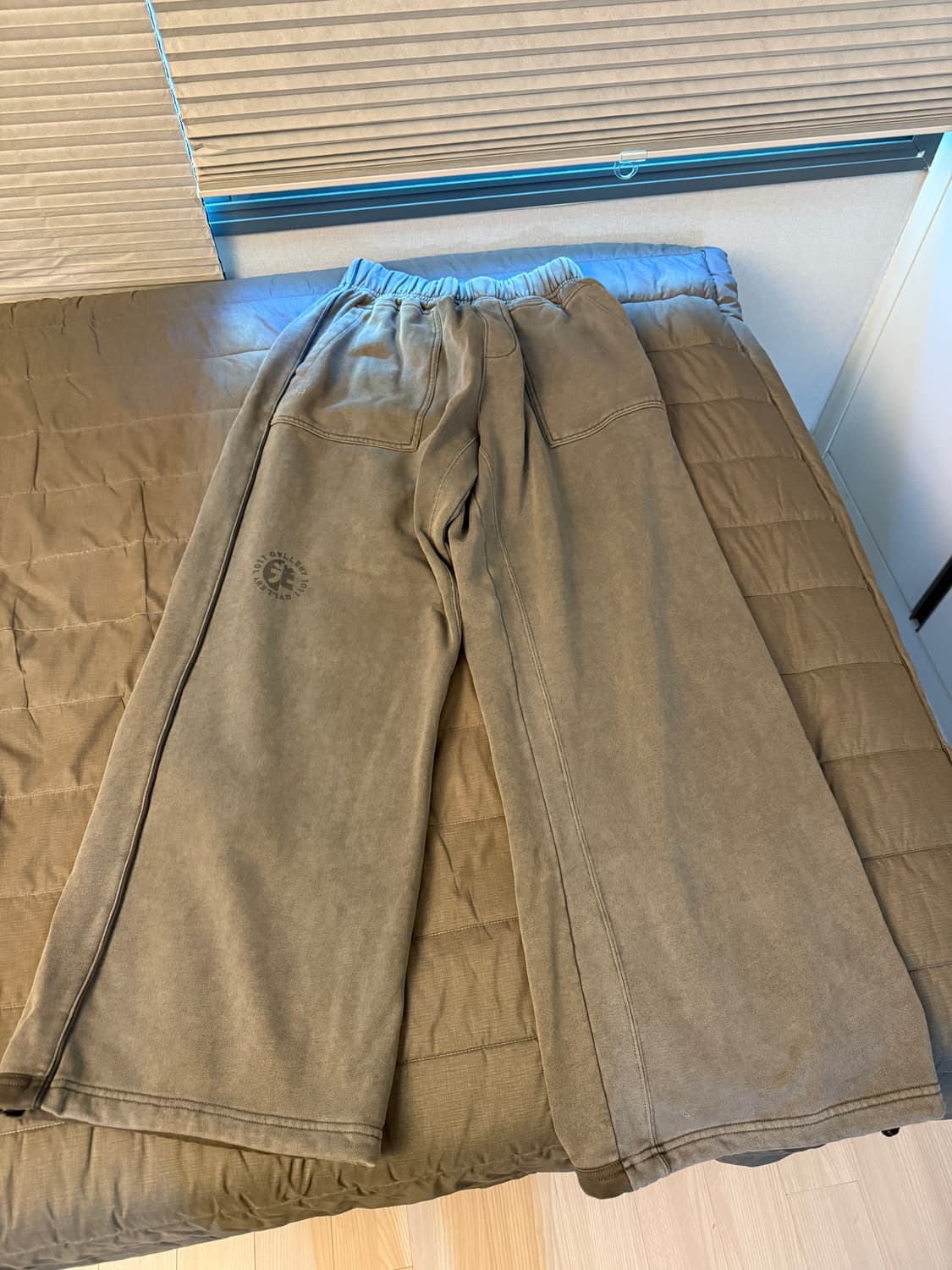 폴리테루 퍼티그 팬츠 더티그레이 2 사이즈 상품이미지1