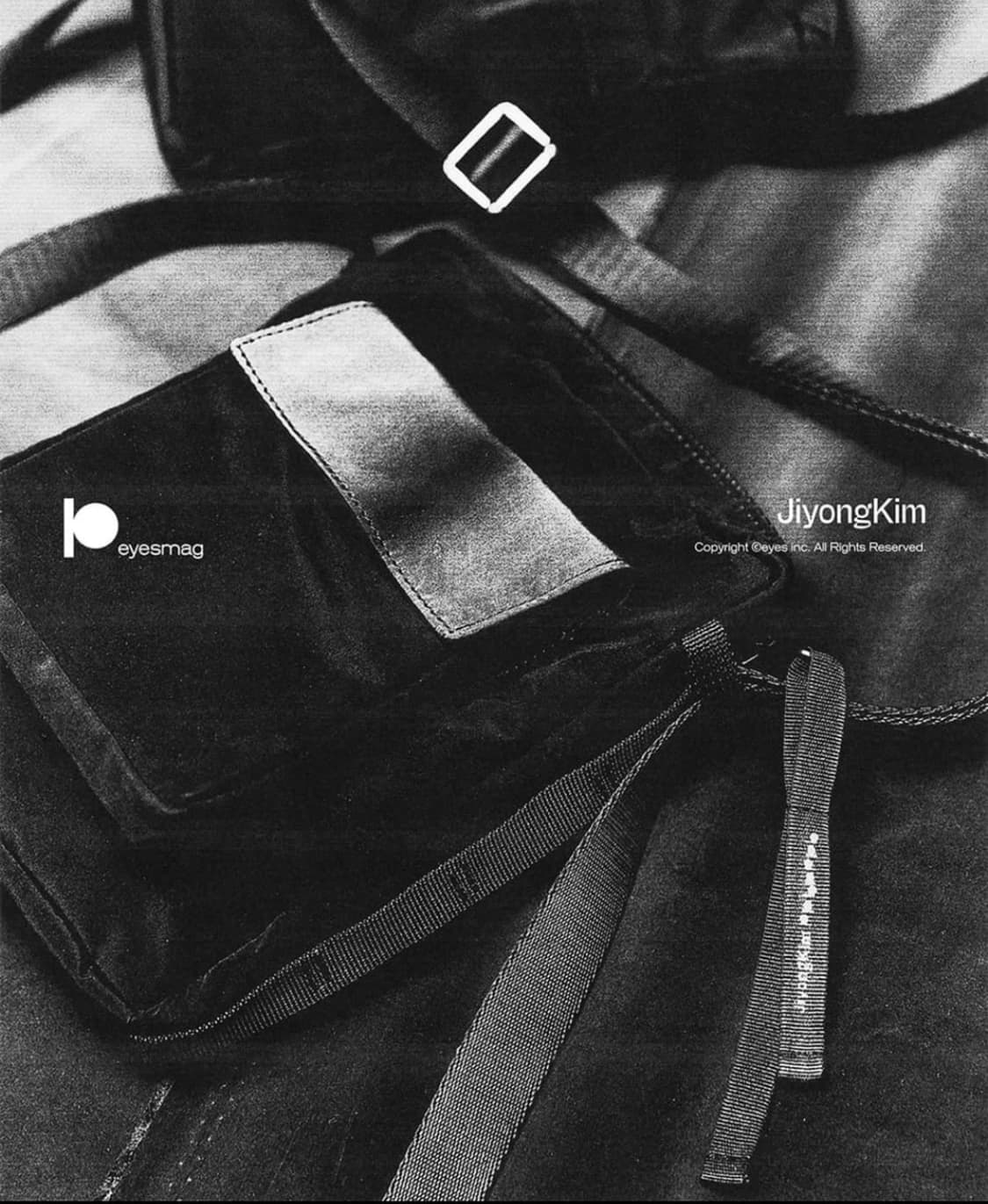 지용킴 아이즈 매서진 유틸리티 백 상품이미지1