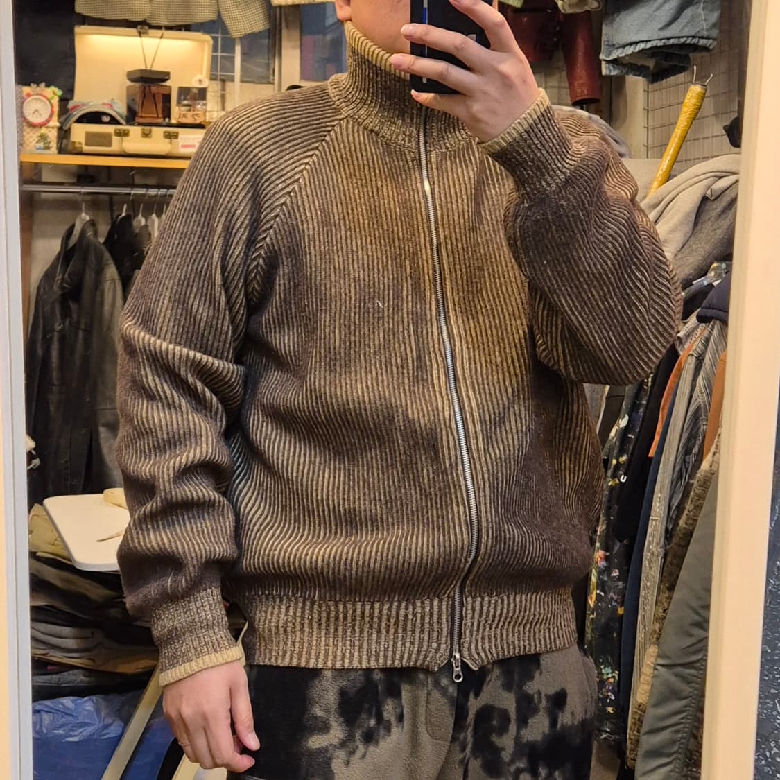 FREE(착샷잇음) 브라운 줄무늬 집업니트  상품이미지3