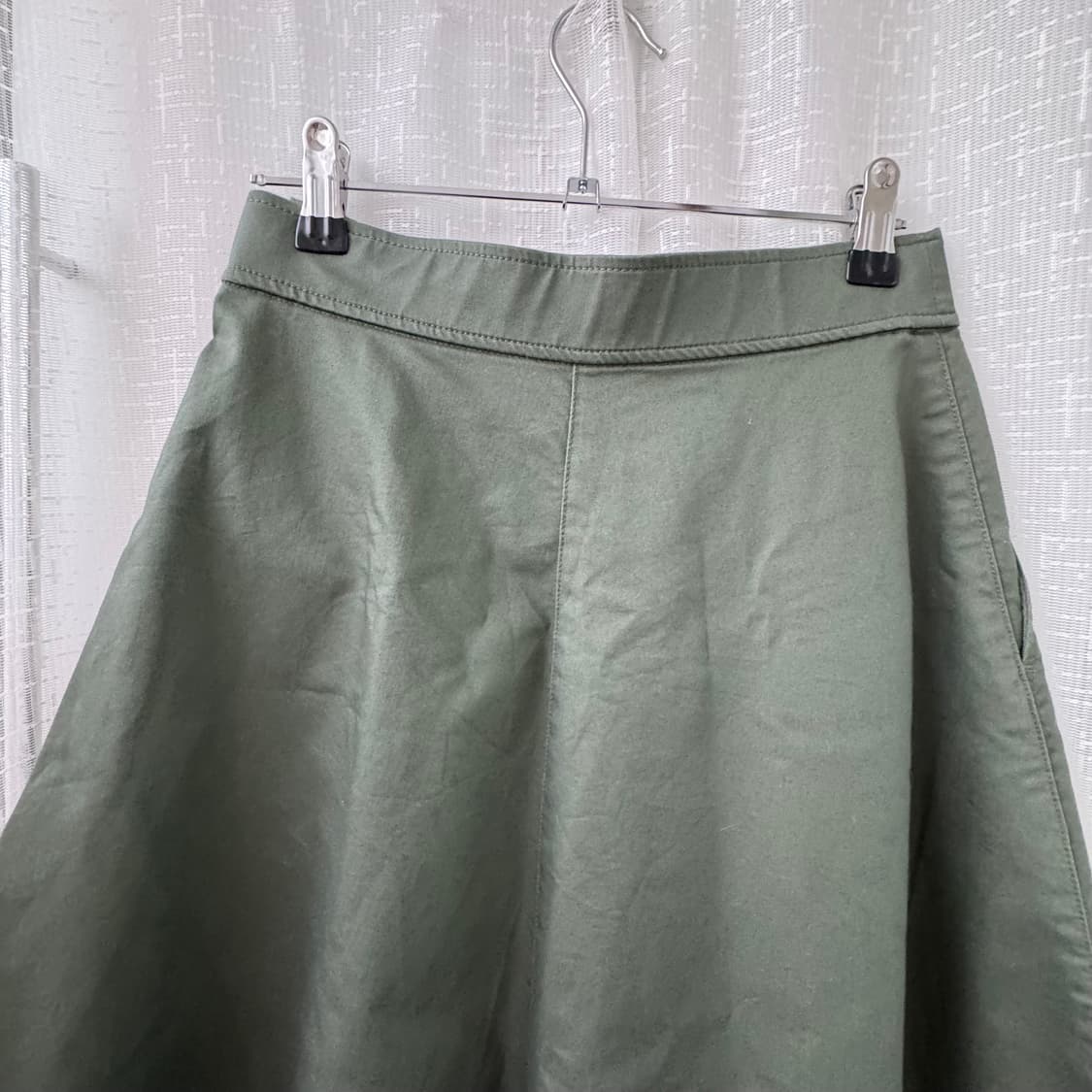 유니클로 카키 면 S라인 롱치마 S 상품이미지2