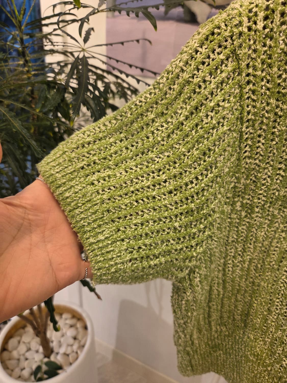 더오픈프로덕트 글리터 니트 카라티 상품이미지3