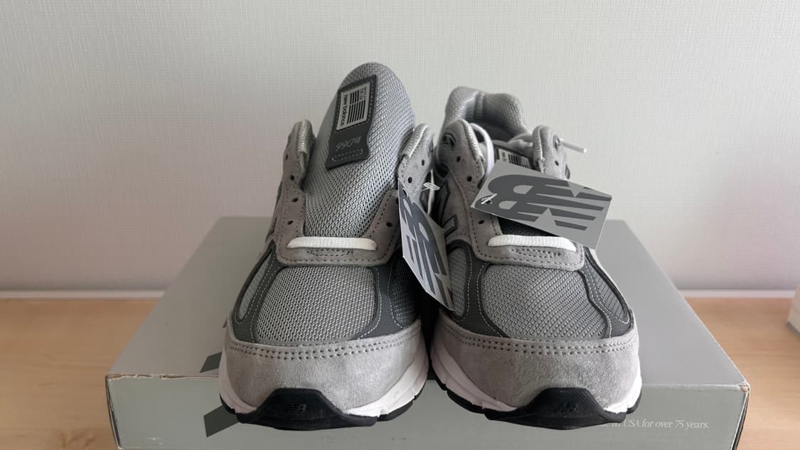 [새상품] 뉴발란스 990v4 그레이 255 상품이미지3