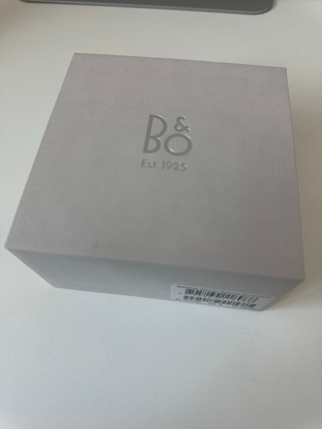 뱅앤올룹슨 베오플레이 일레븐 내추럴 알루미늄 상품이미지3