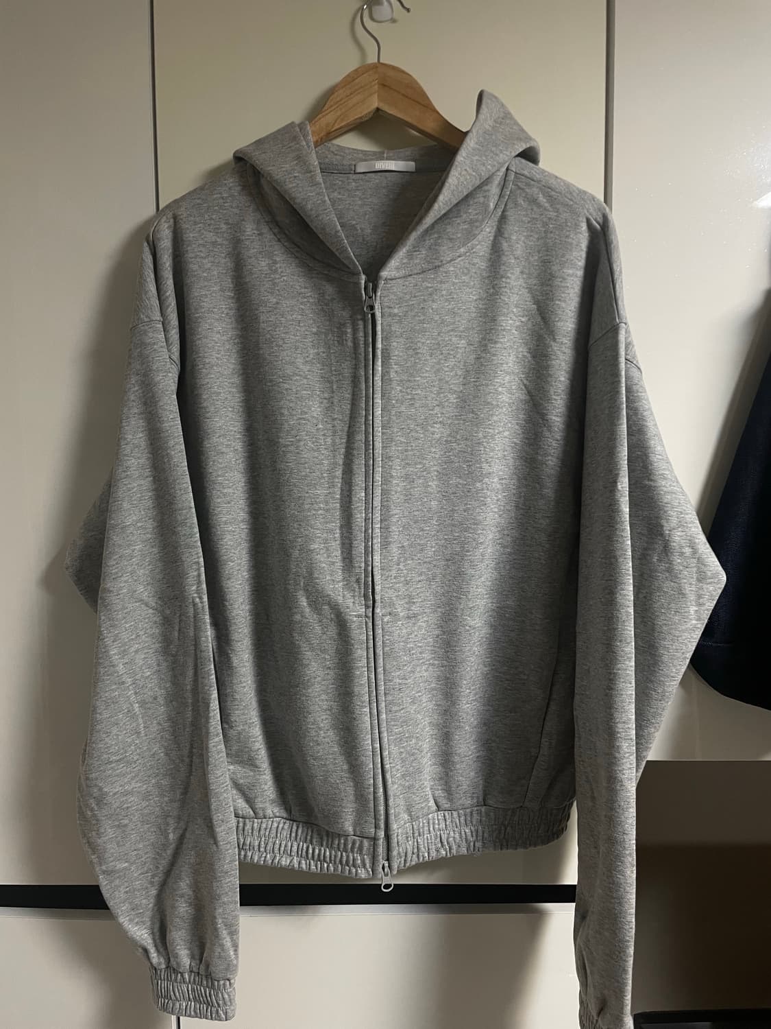 다이브인 크롭 후드집업 상품이미지1