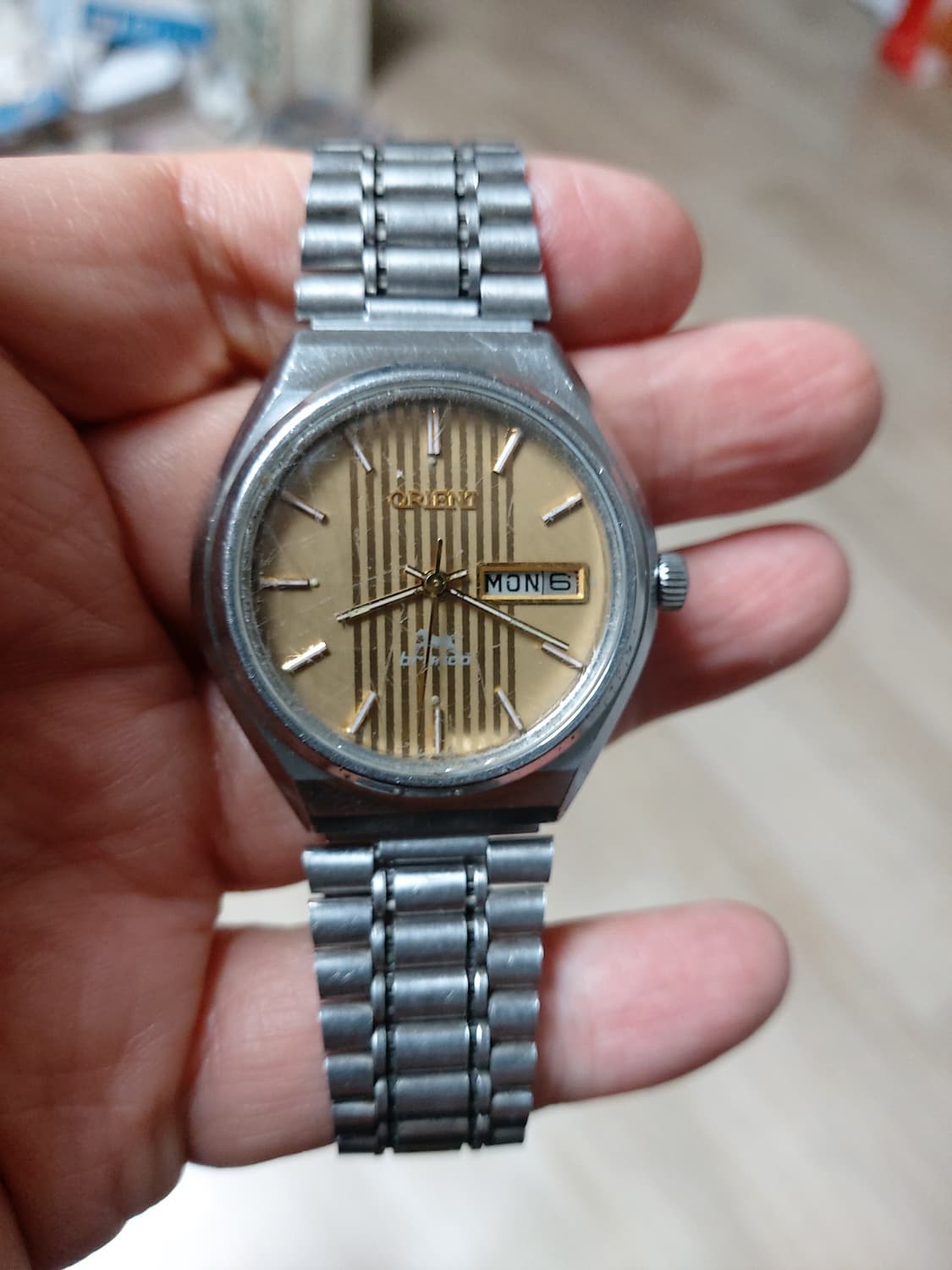 오리엔트 빈티지 금장 다이얼 데이데이트  상품이미지1