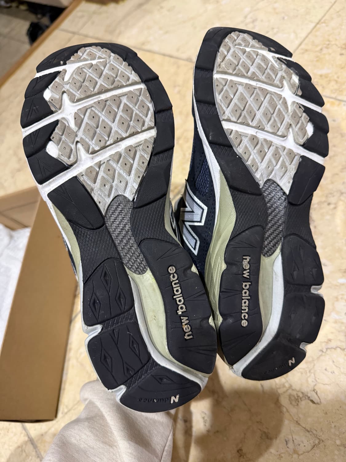뉴발란스 990v3 메이드 인 USA 네이비 - D 스탠다드 250사이즈 상품이미지7