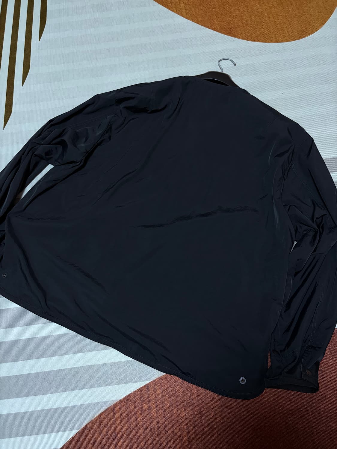 [4]해칭룸 리버시블 라이너 블랙 판매합니다. 상품이미지5