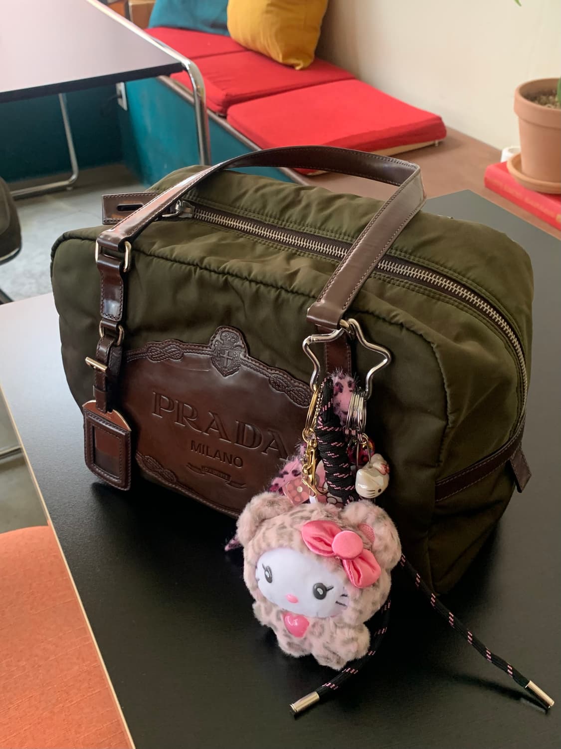 프라다 테수토 나일론 보스턴 백 상품이미지2