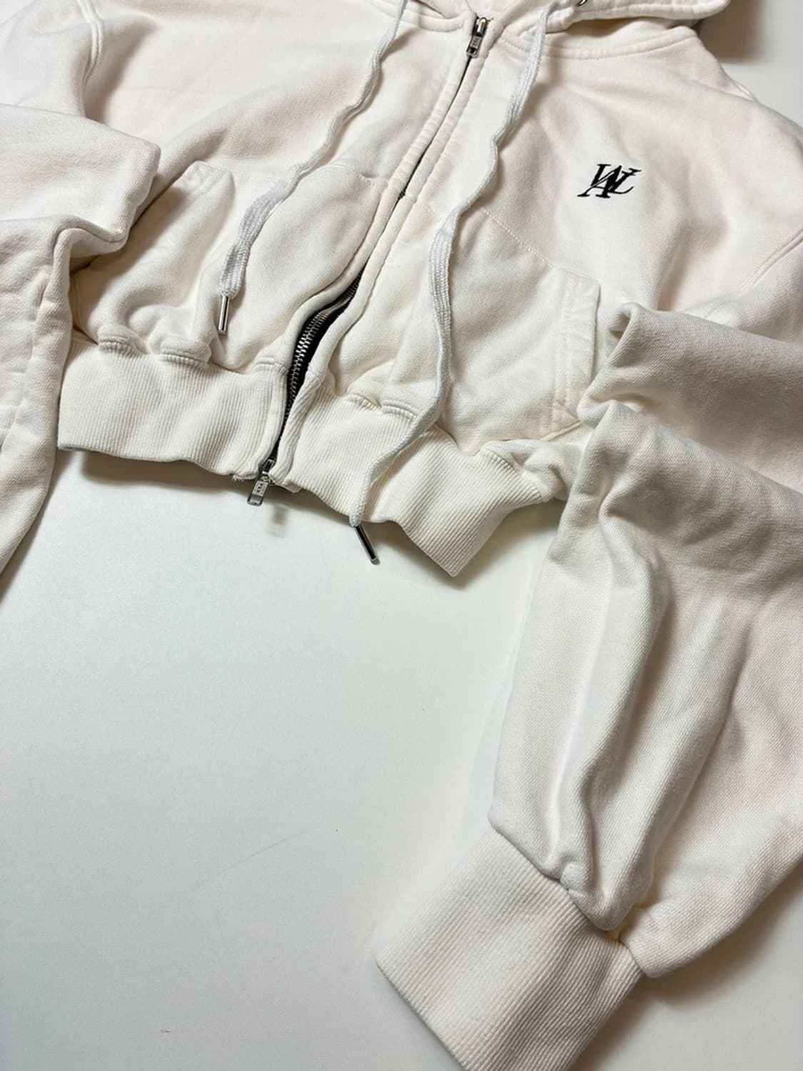 우알롱 시그니처 턱 슬리브 크롭 후드 집업 PN8727 상품이미지4