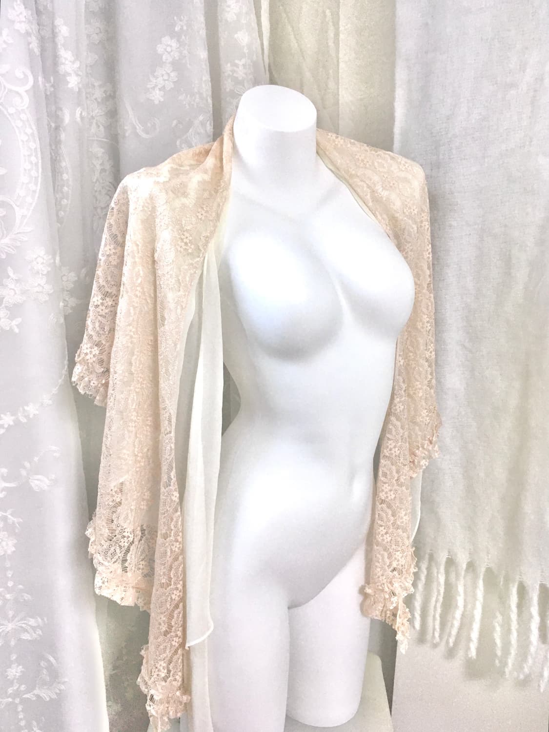 르네상스 레이스 볼레로 숄  상품이미지2