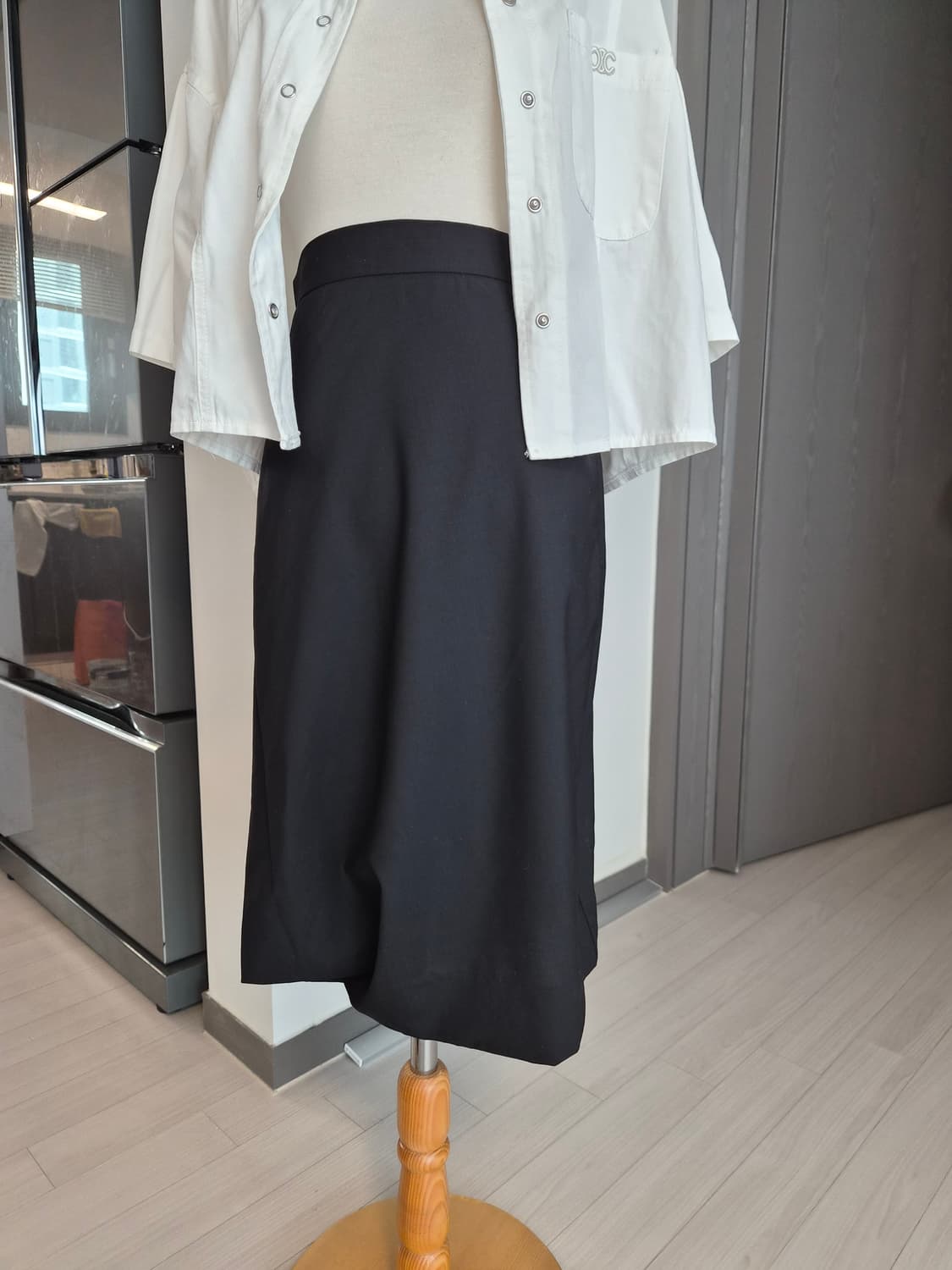 정품 비비안 웨스트우드 레드라벨 아방가르드 블랙 스커트 (사이즈 40) 상품이미지1