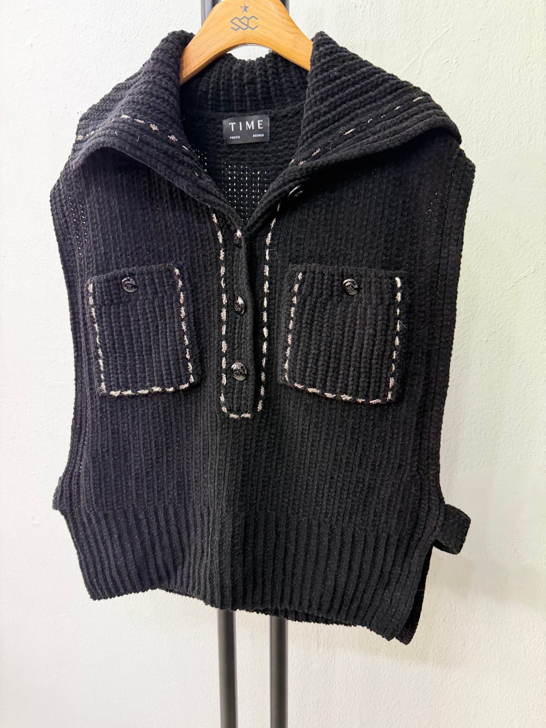 정품) TIME 타임 한섬 22ss 블랙 니트 베스트 조끼 90F 상품이미지3