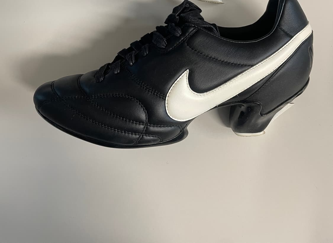 나이키 x 꼼데가르송 프리미어 힐 스니커즈 250 상품이미지2