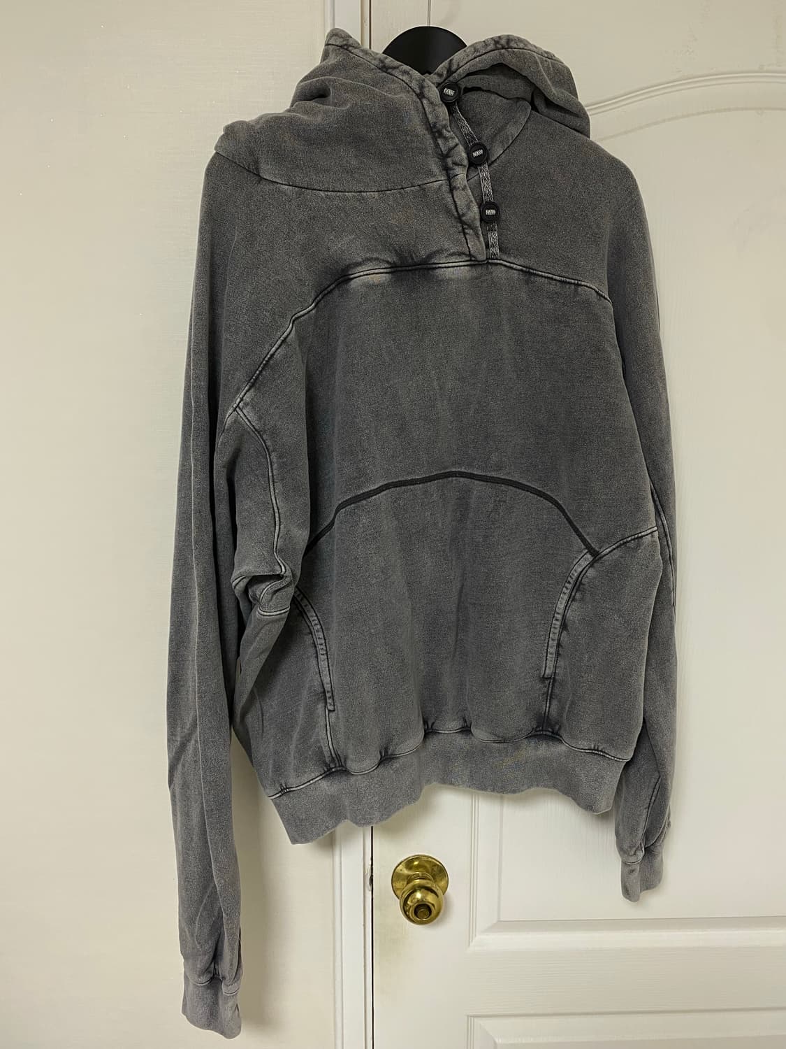 혜인서 HYEIN SEO 버튼후드 차콜(A급) 상품이미지4