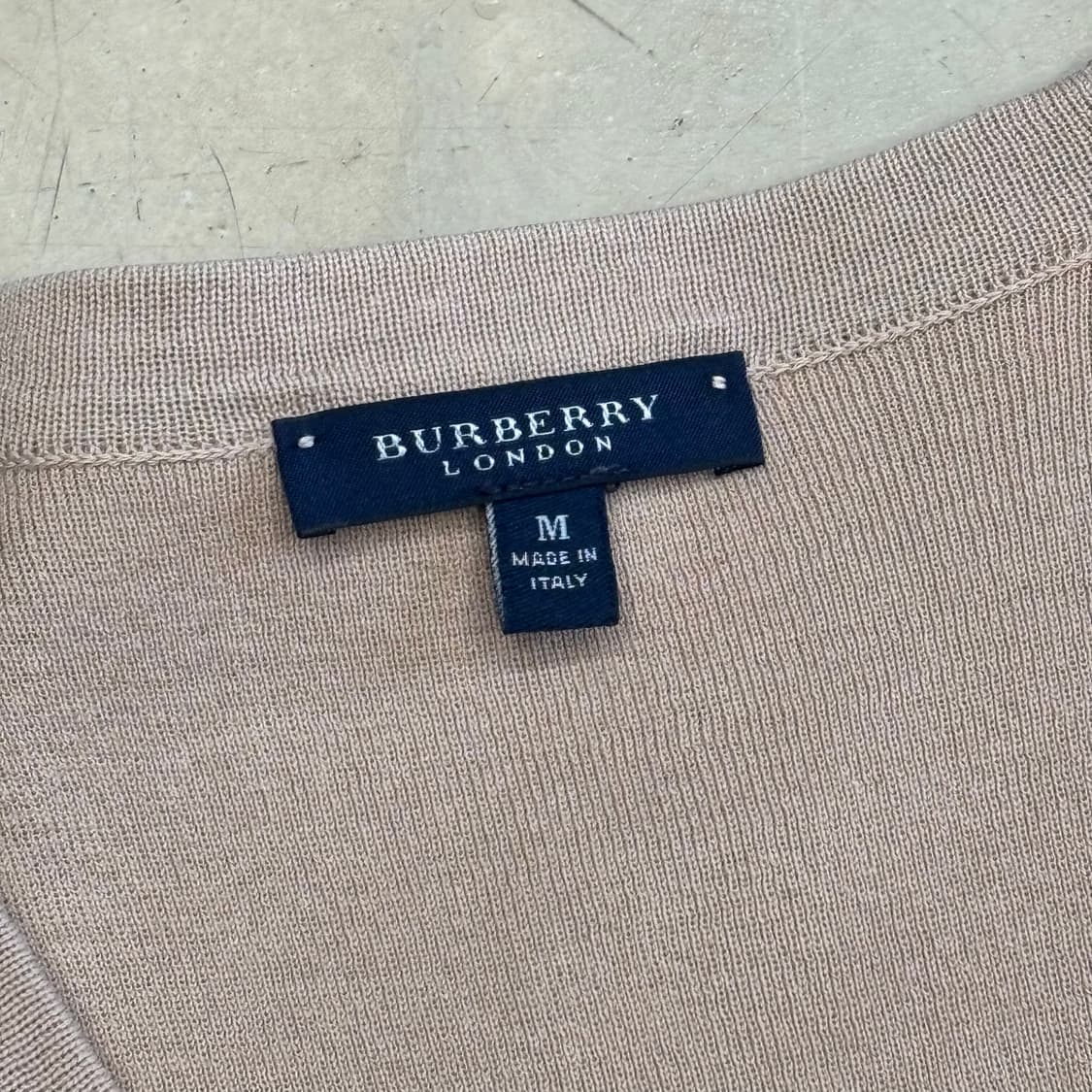 🫶🏻 버버리 여성용 라운드넥 반팔티셔츠 🫶🏻 상품이미지4