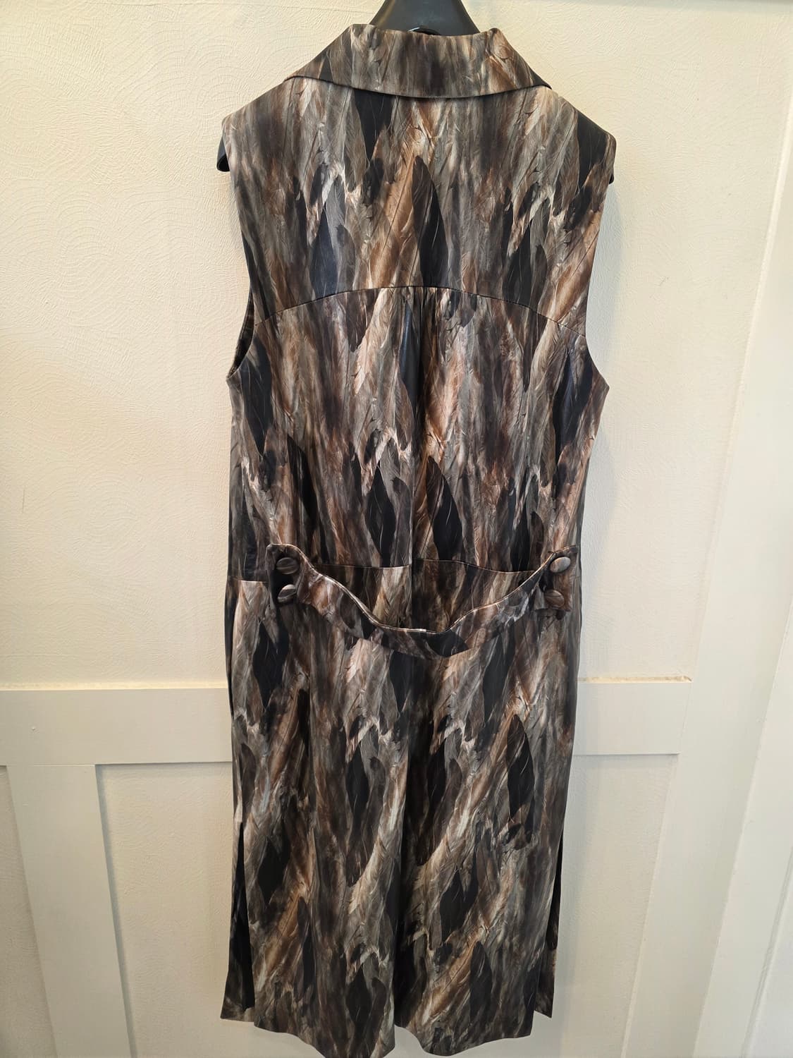 페더 패턴 명품스타일 슬리브리스롱 가죽 자켓베스트 상품이미지5