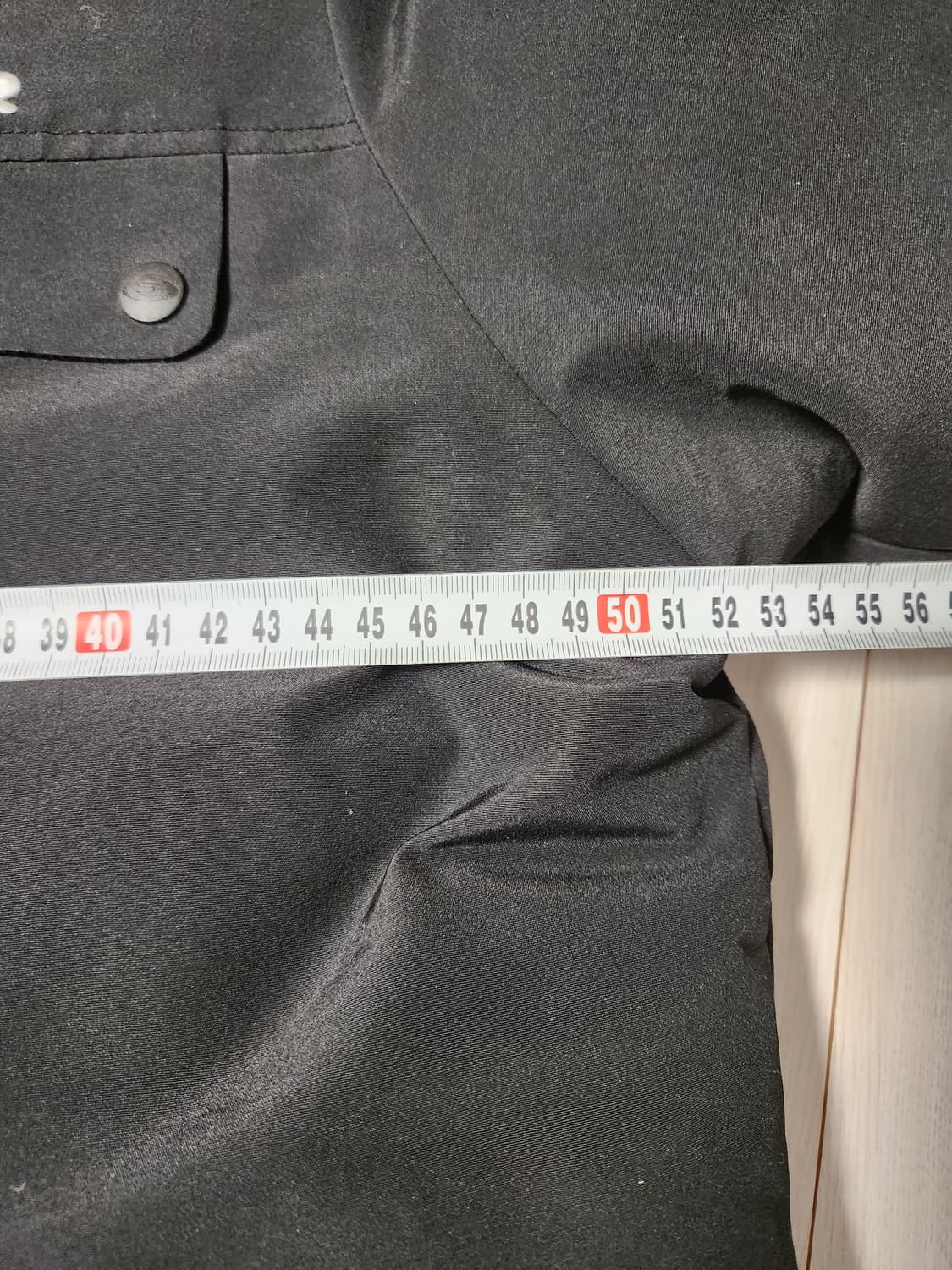 아이더 카라스3 다운패딩 자켓 사이즈90(s)

사용감 외에 오염하자없이 상품이미지3