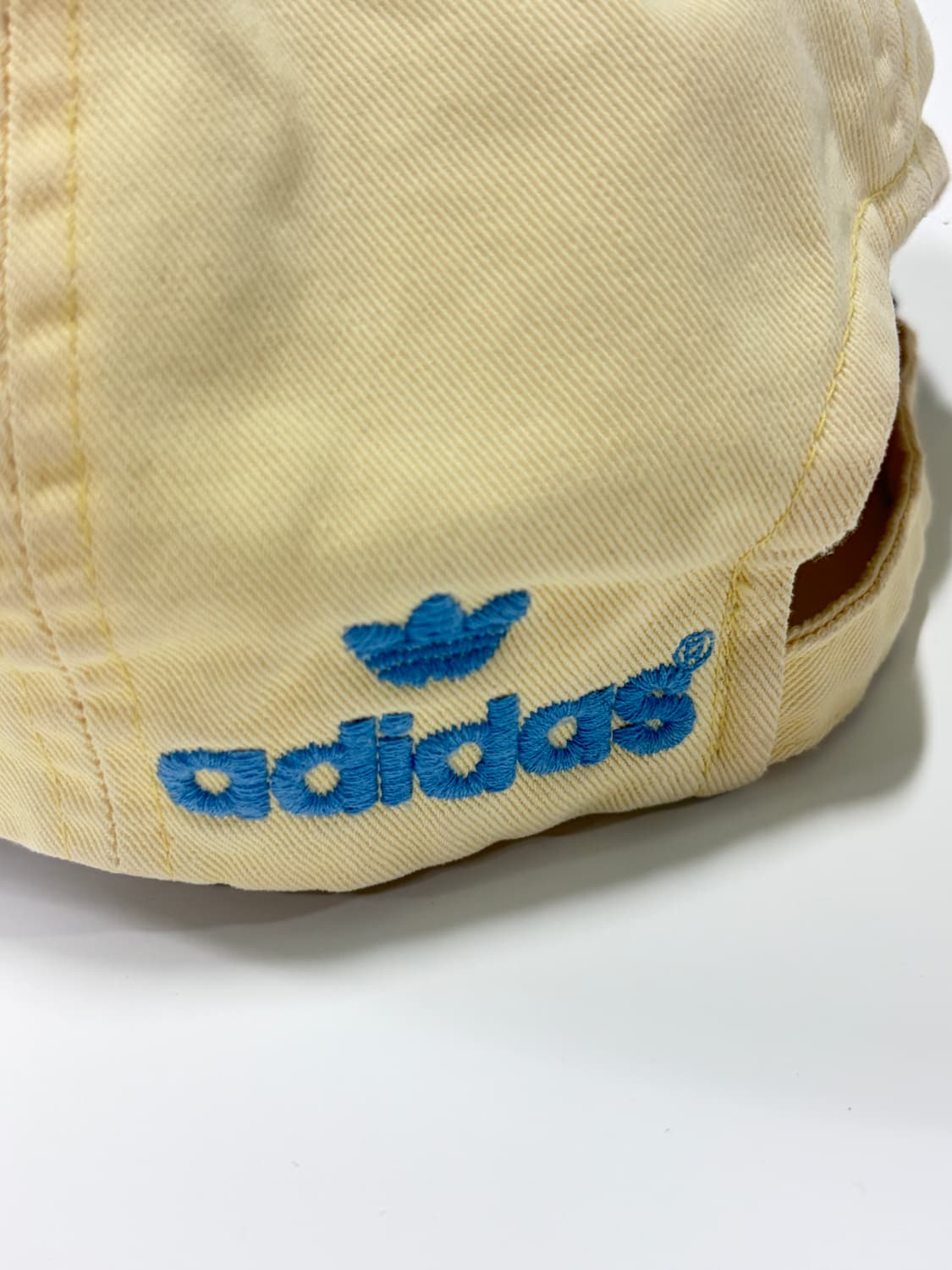 아디다스 90s 데미지 볼캡 상품이미지4