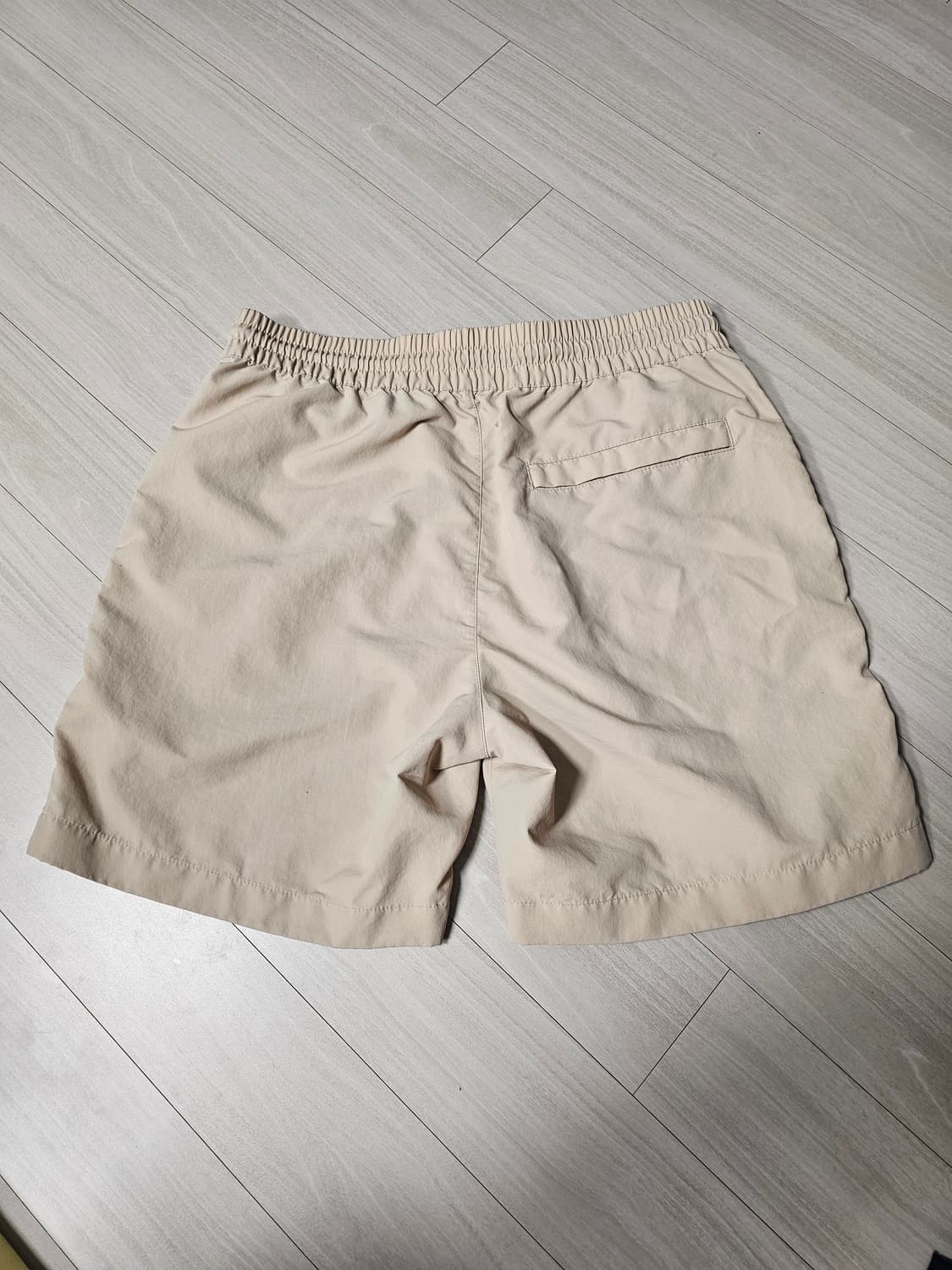 FILA 베이지 반바지 (남녀공용) 상품이미지2