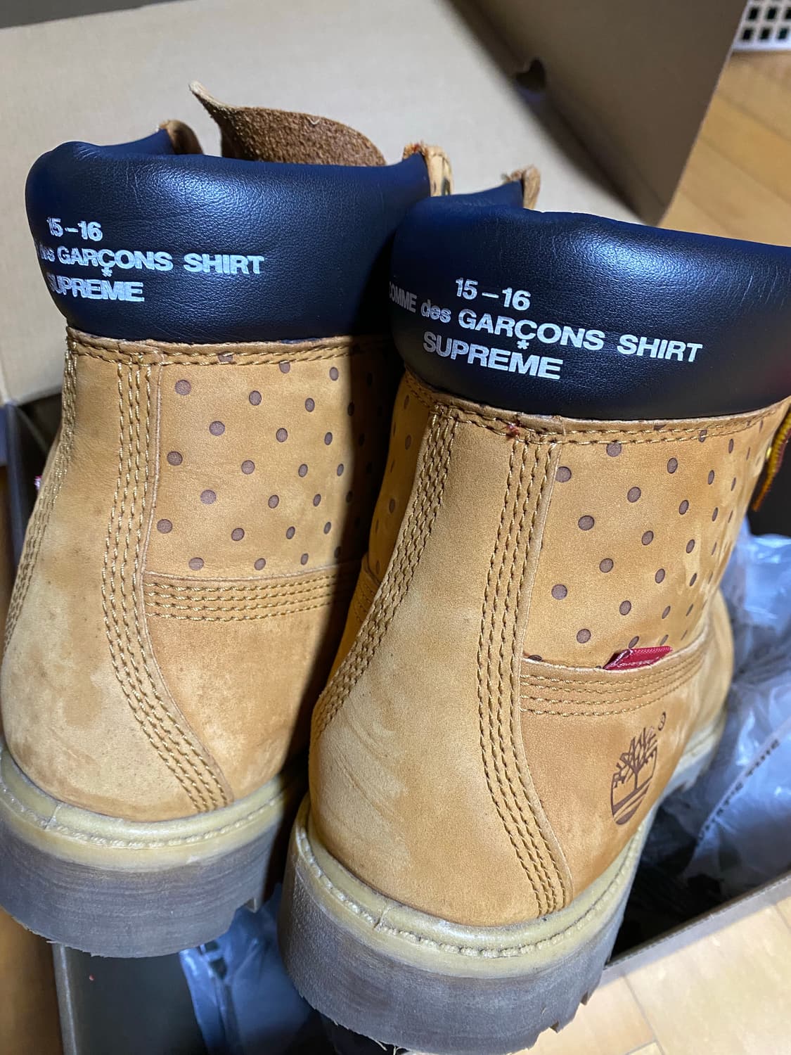 팀버랜드 x 슈프림 x 꼼데가르송 3자협업 6인치 [285] 상품이미지2