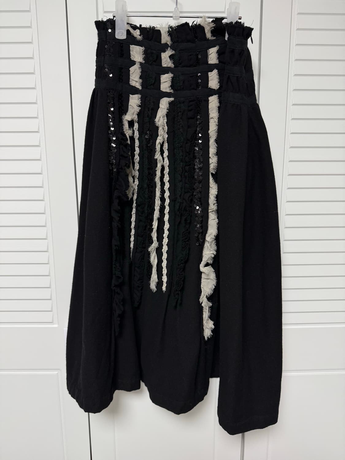 꼼데가르송 트리콧 울 비즈 스커트 상품이미지1