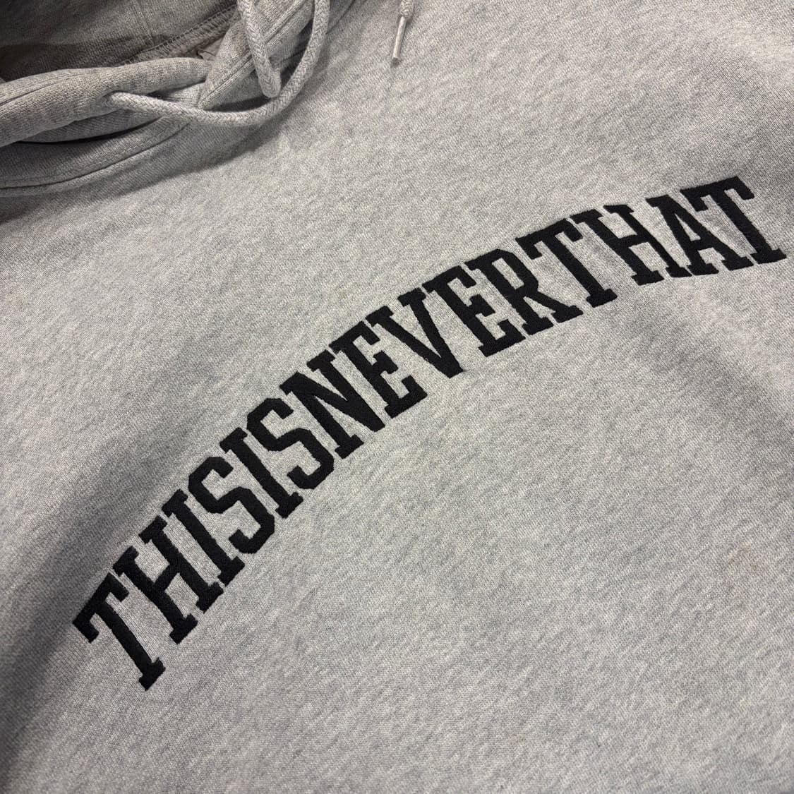 [XL] 디스이즈네버댓 아치로고 자수 회색 후드티 C378 상품이미지4