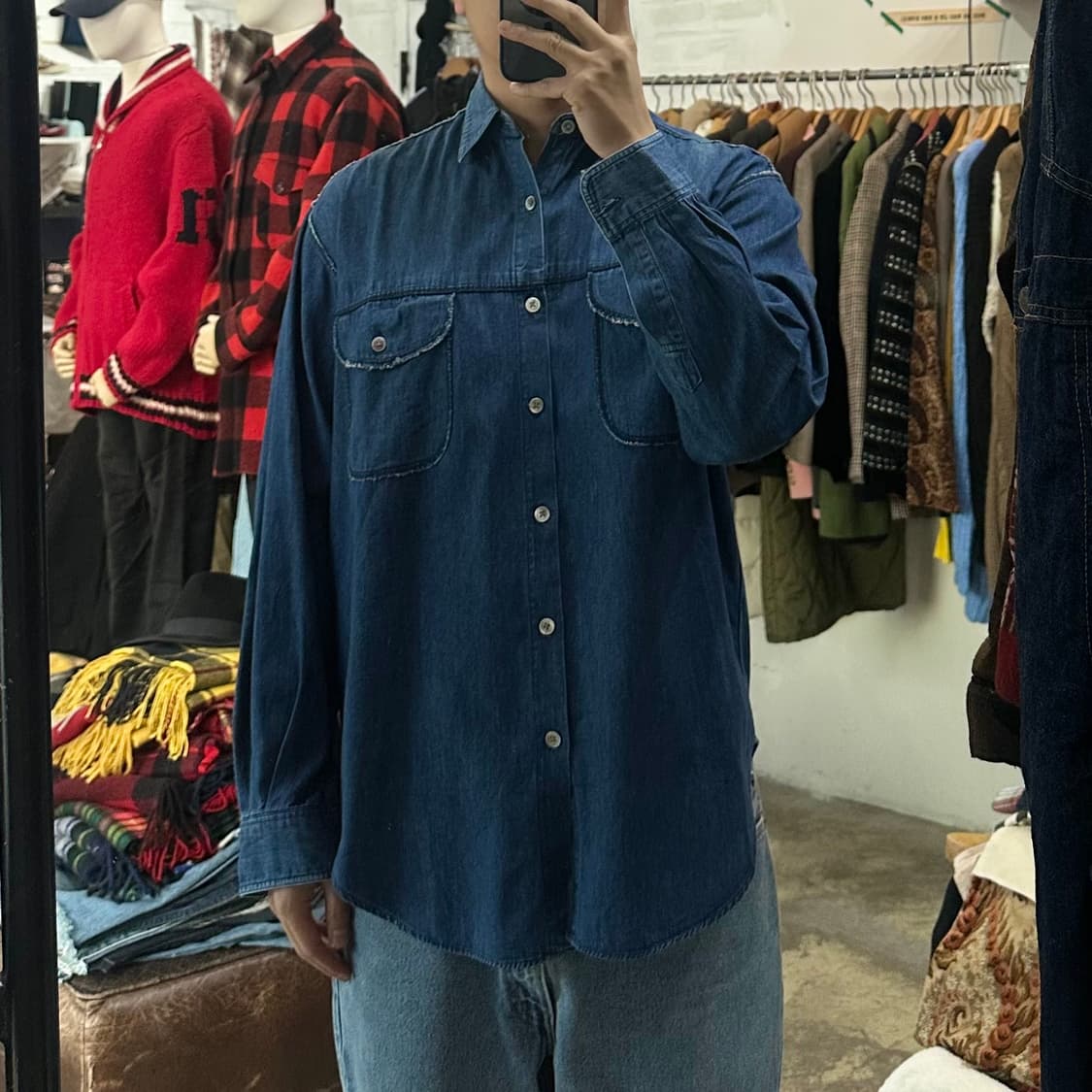 (착용컷) BASCO 데님 셔츠 (남성용 100) 상품이미지3